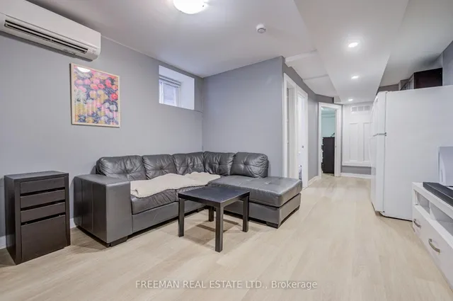 468 Markham St, Toronto 3