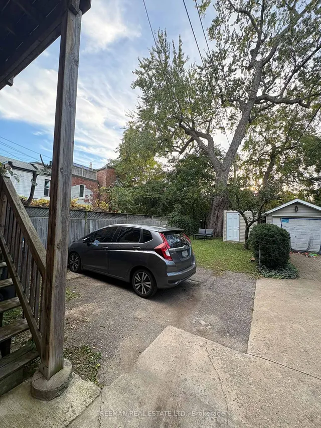 468 Markham St, Toronto 4