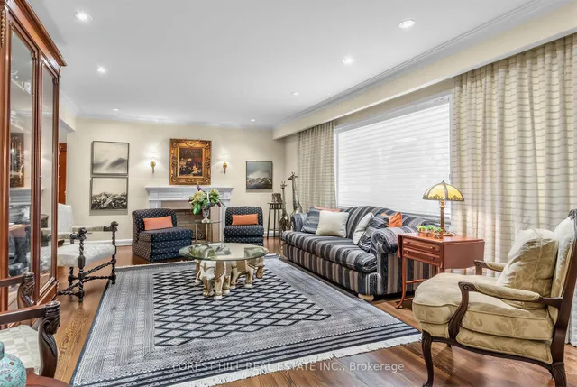 4 Abrams Pl, Toronto 5