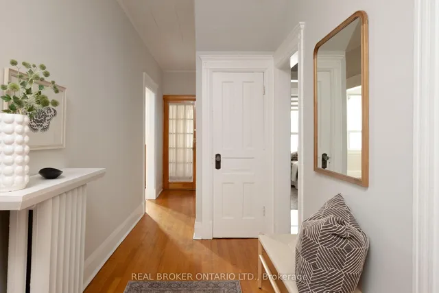 33 Atlas Ave, Toronto 4