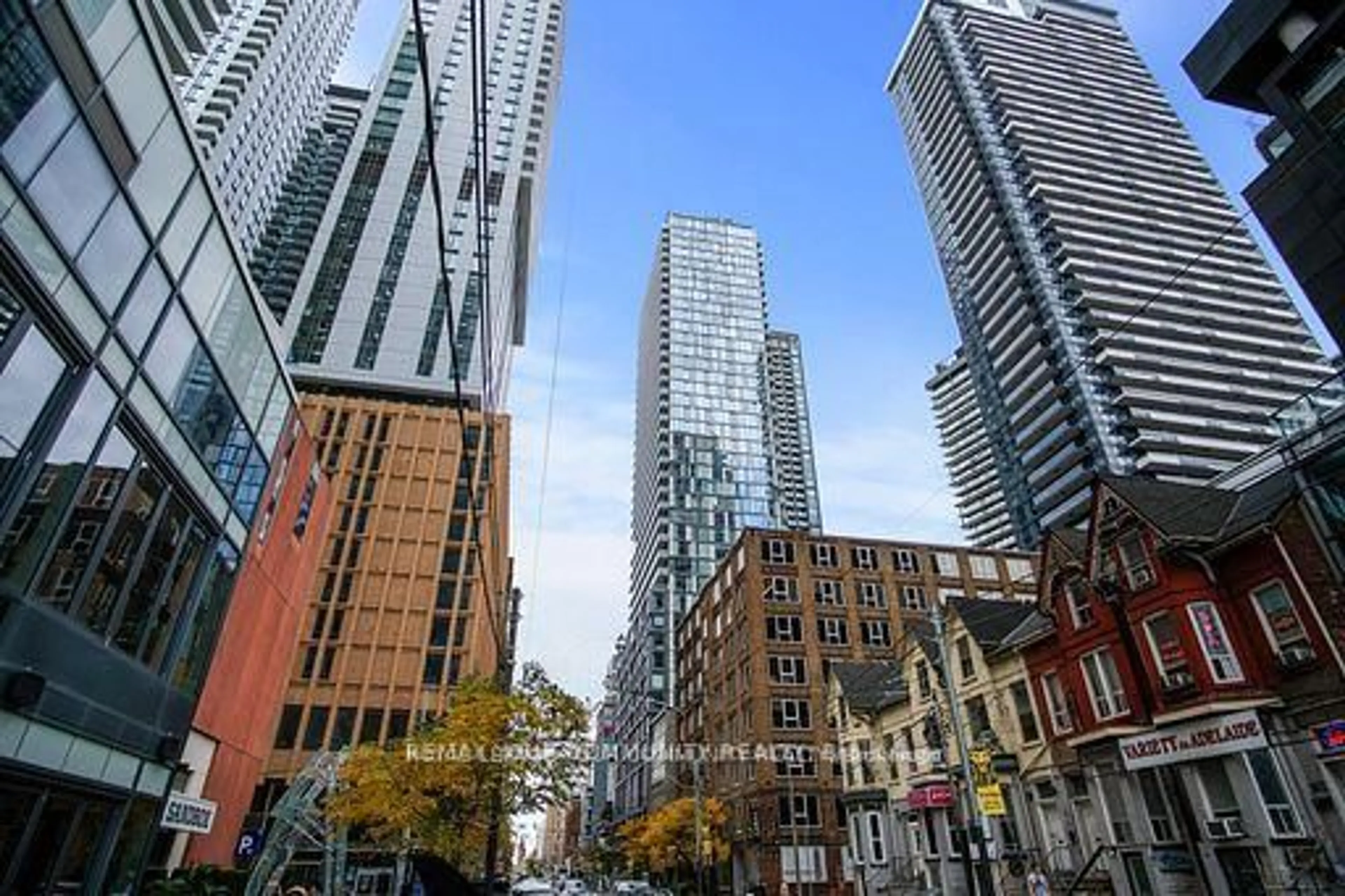 trreb/IMG-C13880816_2d4d24f1-5d21-46a3-92b5-b34348430c40-l.jpg