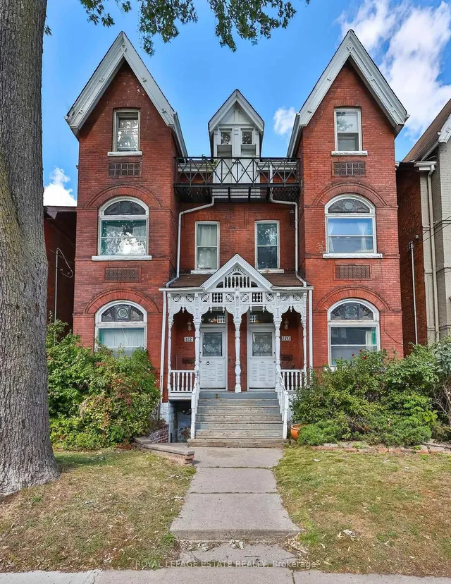 110 Baldwin St, Toronto 2