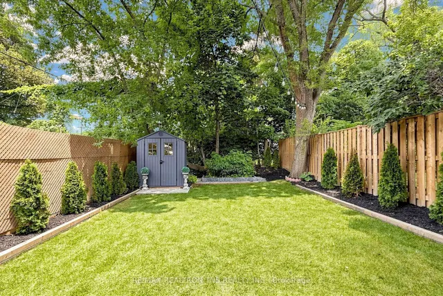 136 Glenvale Blvd, Toronto 5