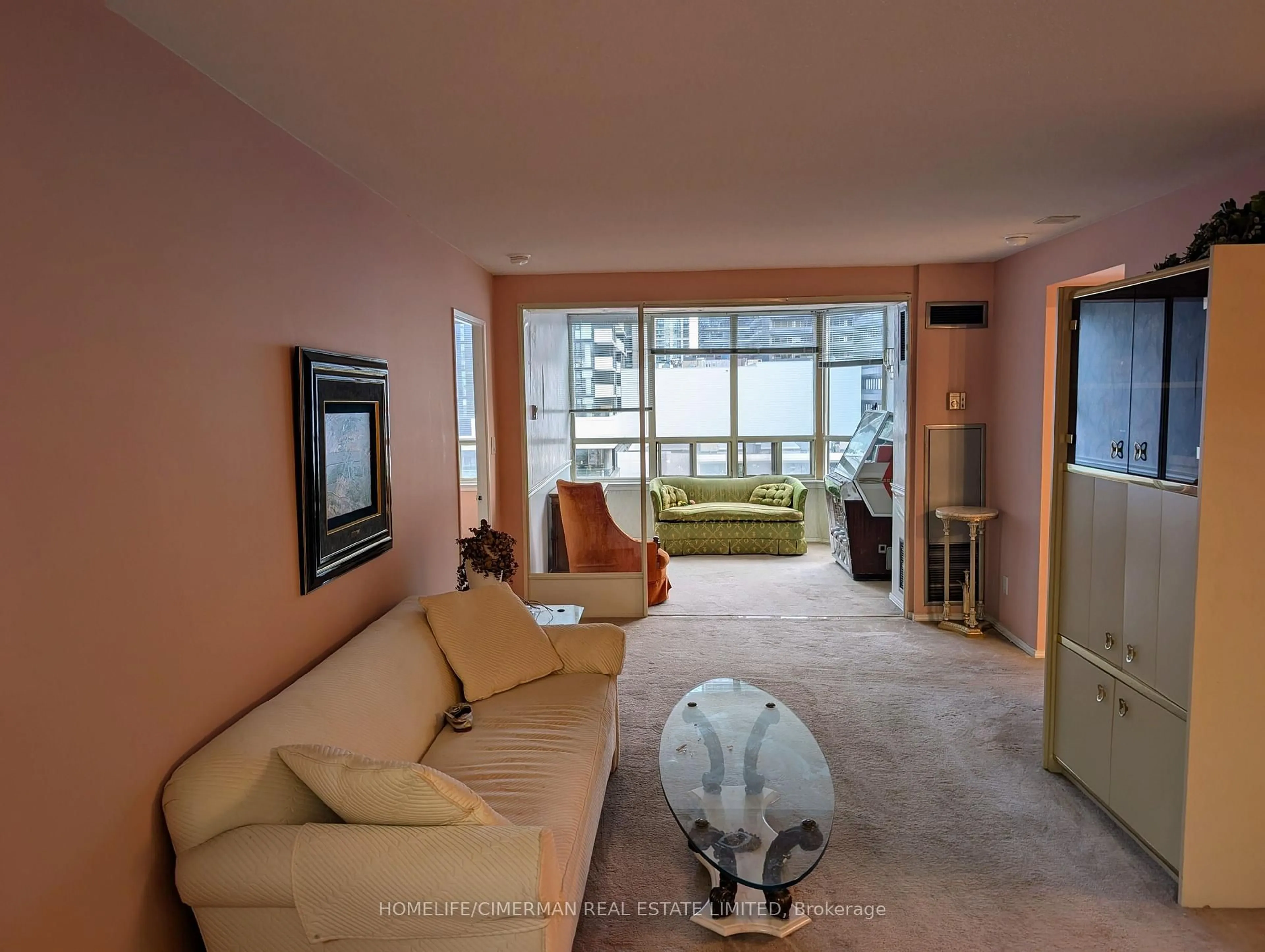trreb/IMG-C14029650_6d9416a7-f437-4de0-b6a5-26a4e375f55b-l.jpg