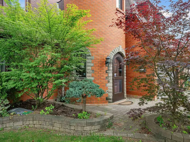 59 Chipstead Rd, Toronto 4