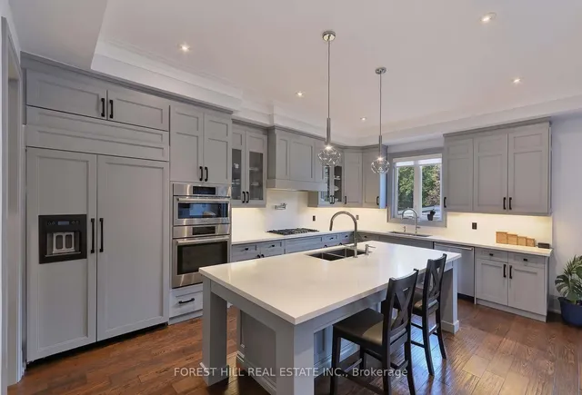 200 Clanton Park Rd, Toronto 3