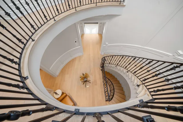 13 Legacy Crt, Toronto 3