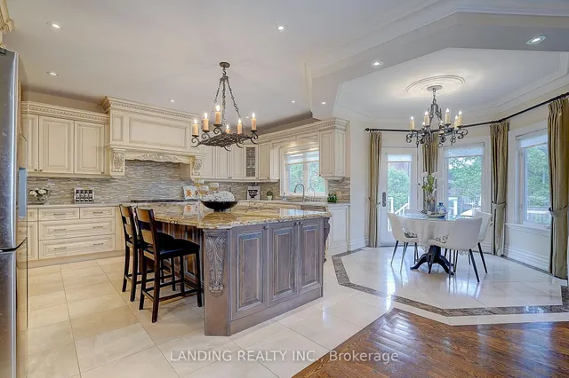 24 Abbotsford Rd, Toronto 4