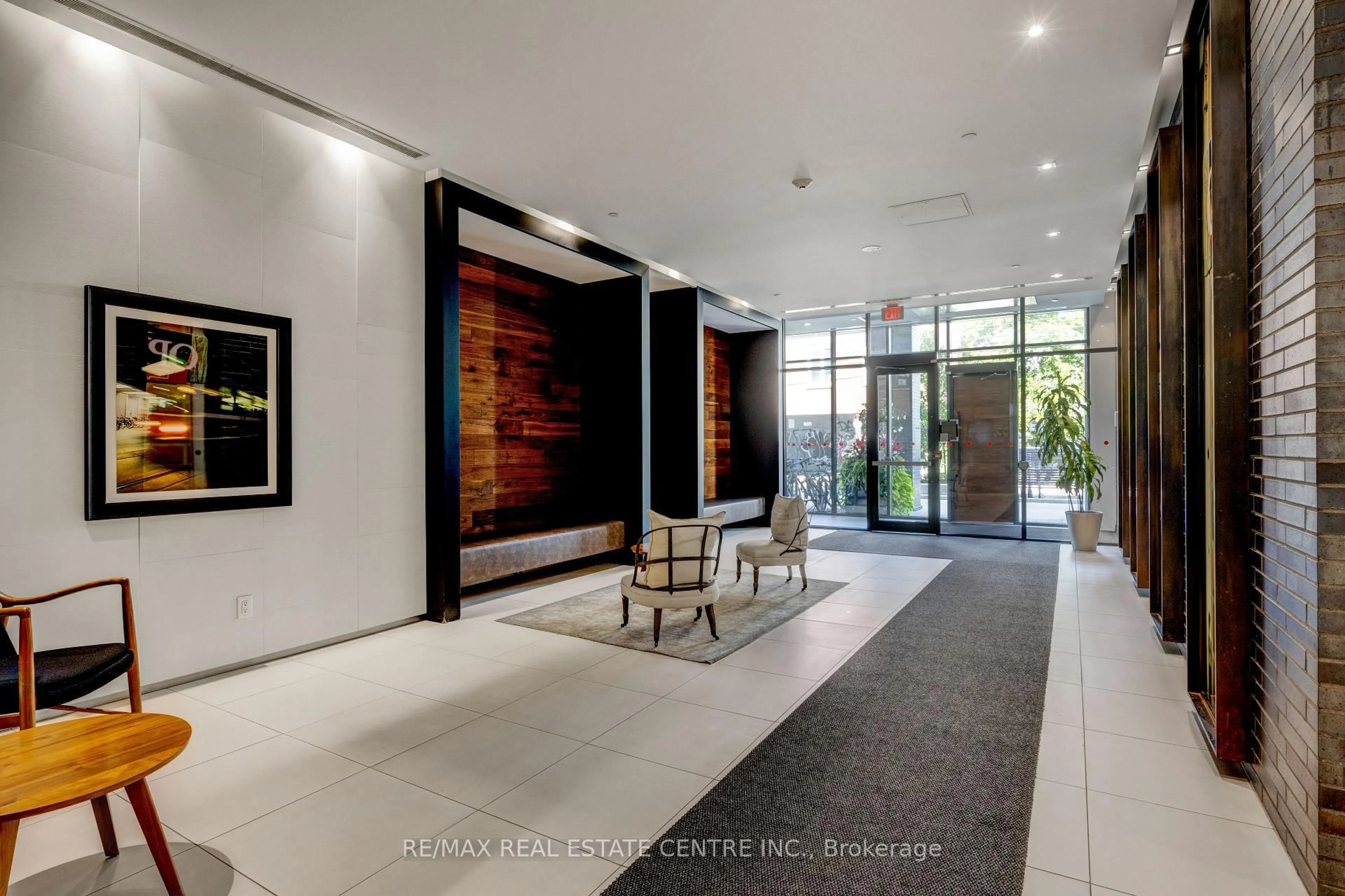 trreb/IMG-C14081814_b7f2e2ba6d995e7ee3c1e4b77a1031c02bc0e5d15dd258cd57e5eeb606533fef.jpg