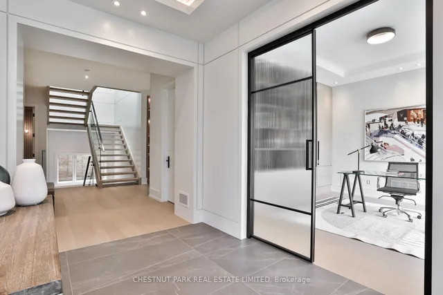 2 Marchwood Dr, Toronto 3