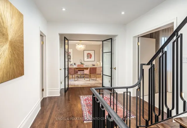 1 Bryce Ave, Toronto 5