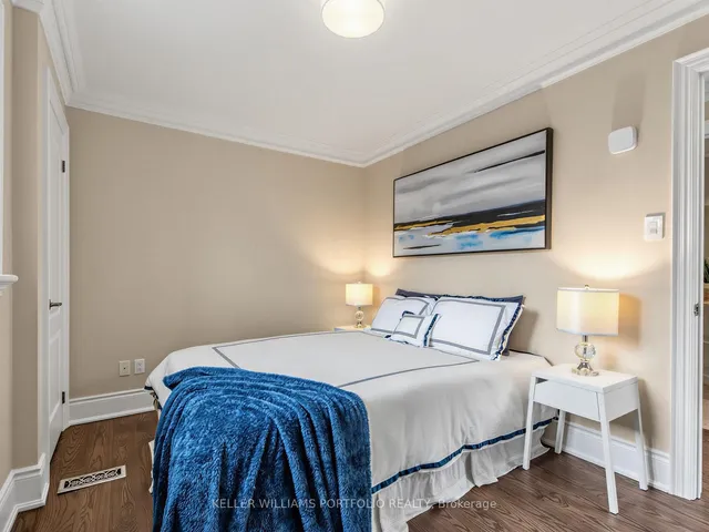 21 Albertus Ave, Toronto 4