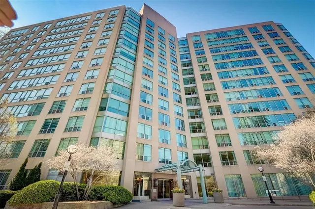 Additional property image - 942 Yonge St Unit 703