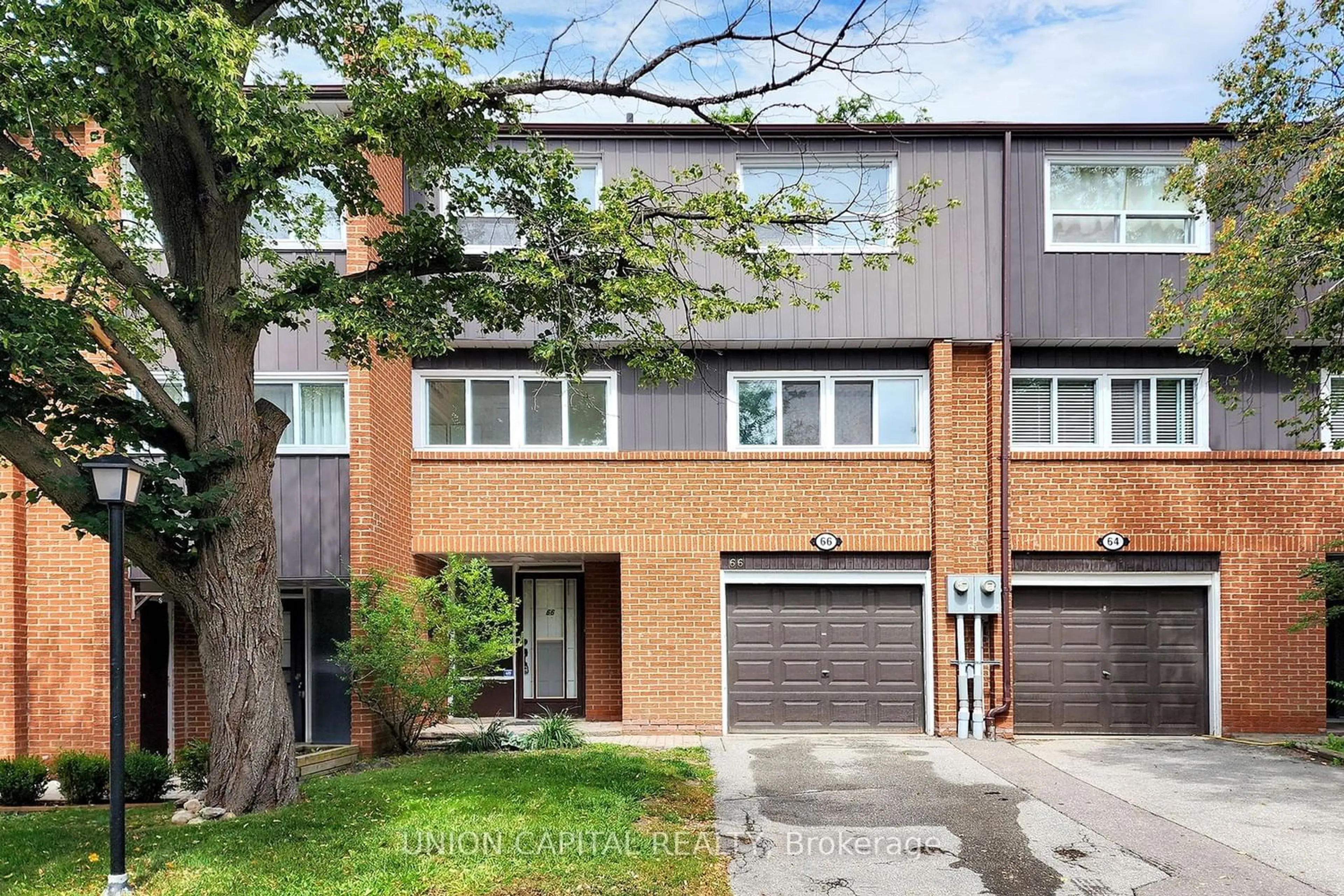 A pic from exterior of the house or condo for 66 Black Hawk Way #22, Toronto Ontario M2R 3L8