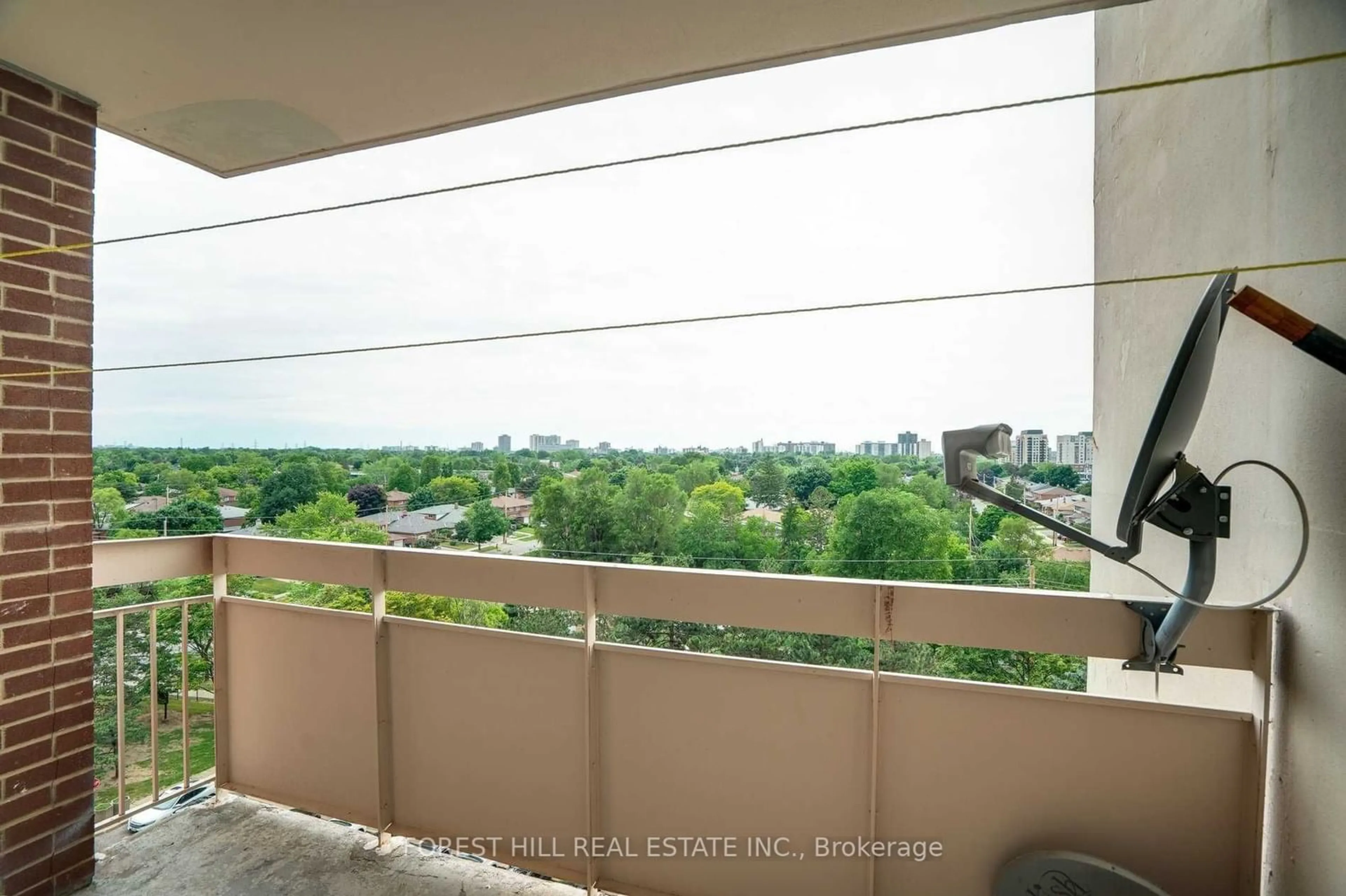 Balcony in the apartment for 205 Hilda Ave #812, Toronto Ontario M2M 4B1