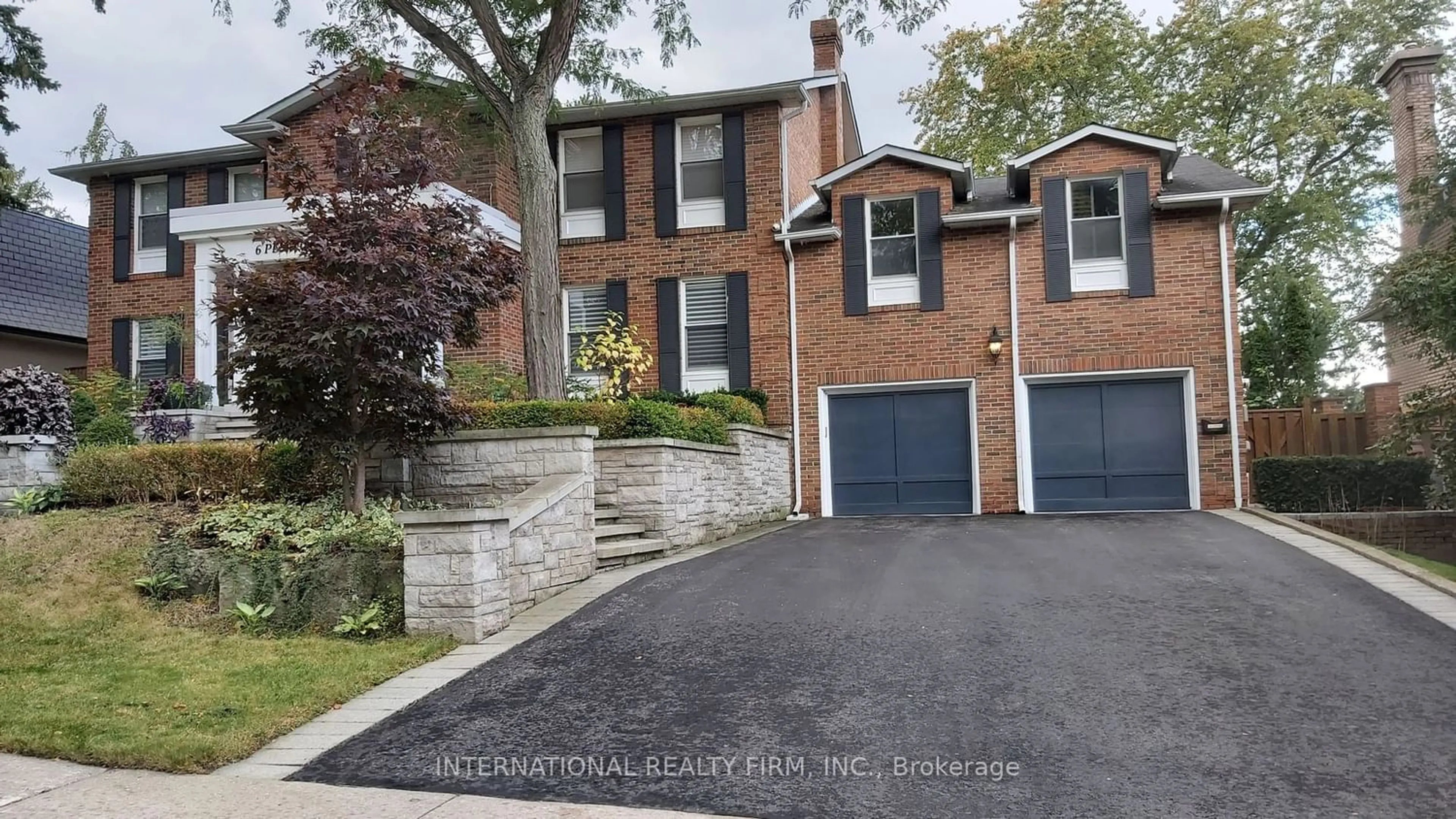 Home with brick exterior material for 6 Penwood Cres, Toronto Ontario M3B 2B9