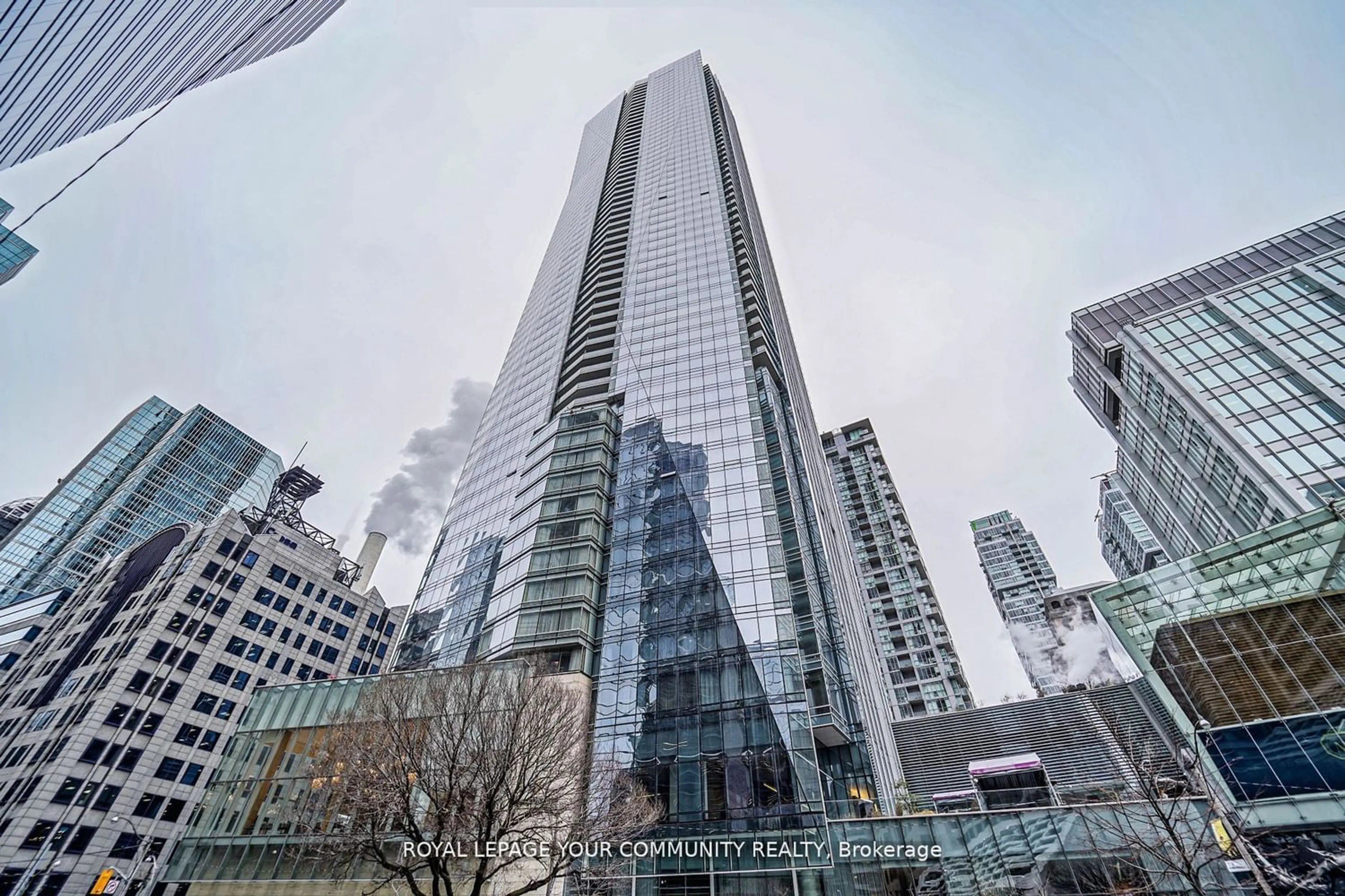 Street view for 180 University Ave #4607, Toronto Ontario M5H 0A2