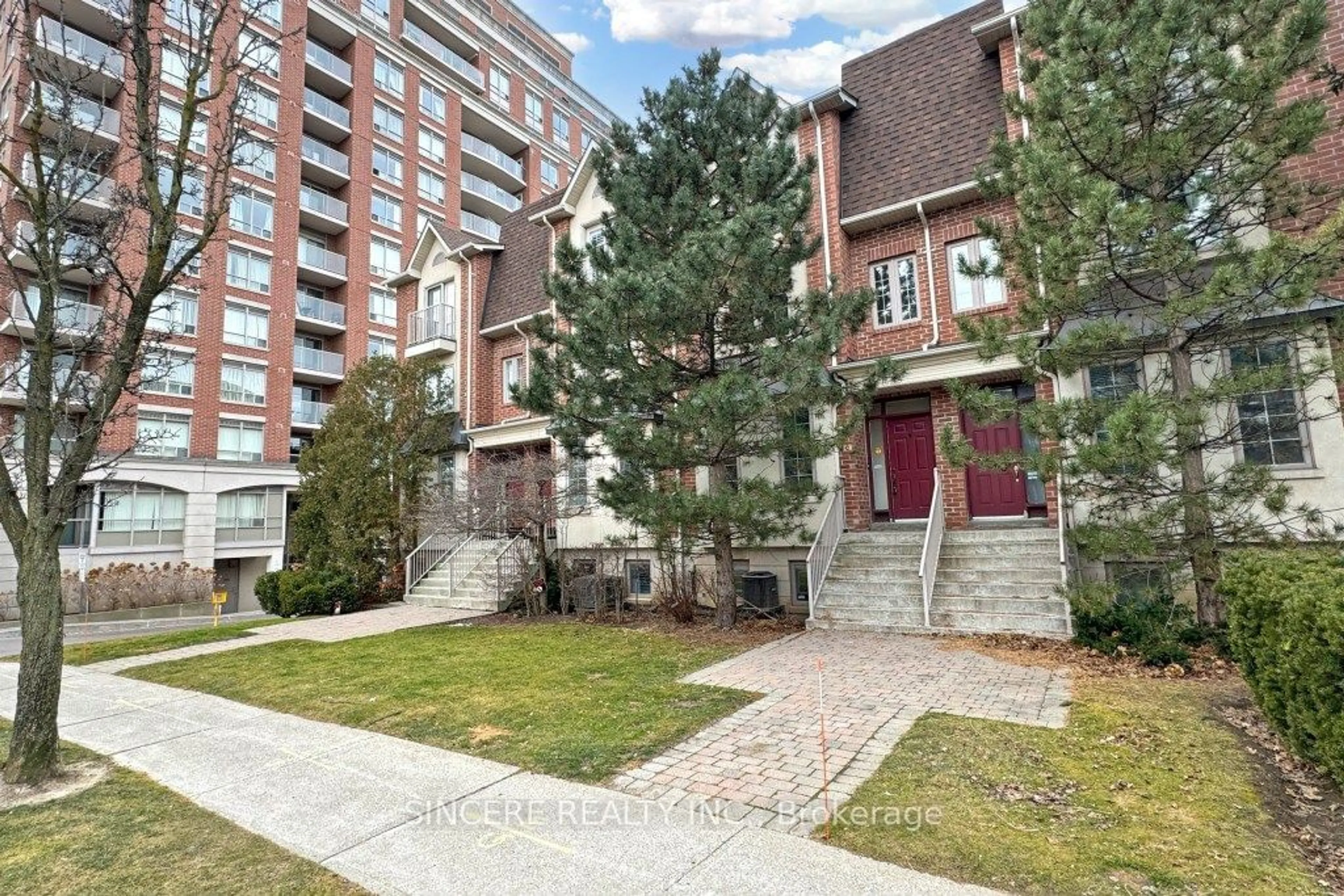 A pic from exterior of the house or condo for 2 Clairtrell Rd #C, Toronto Ontario M2N 7H5
