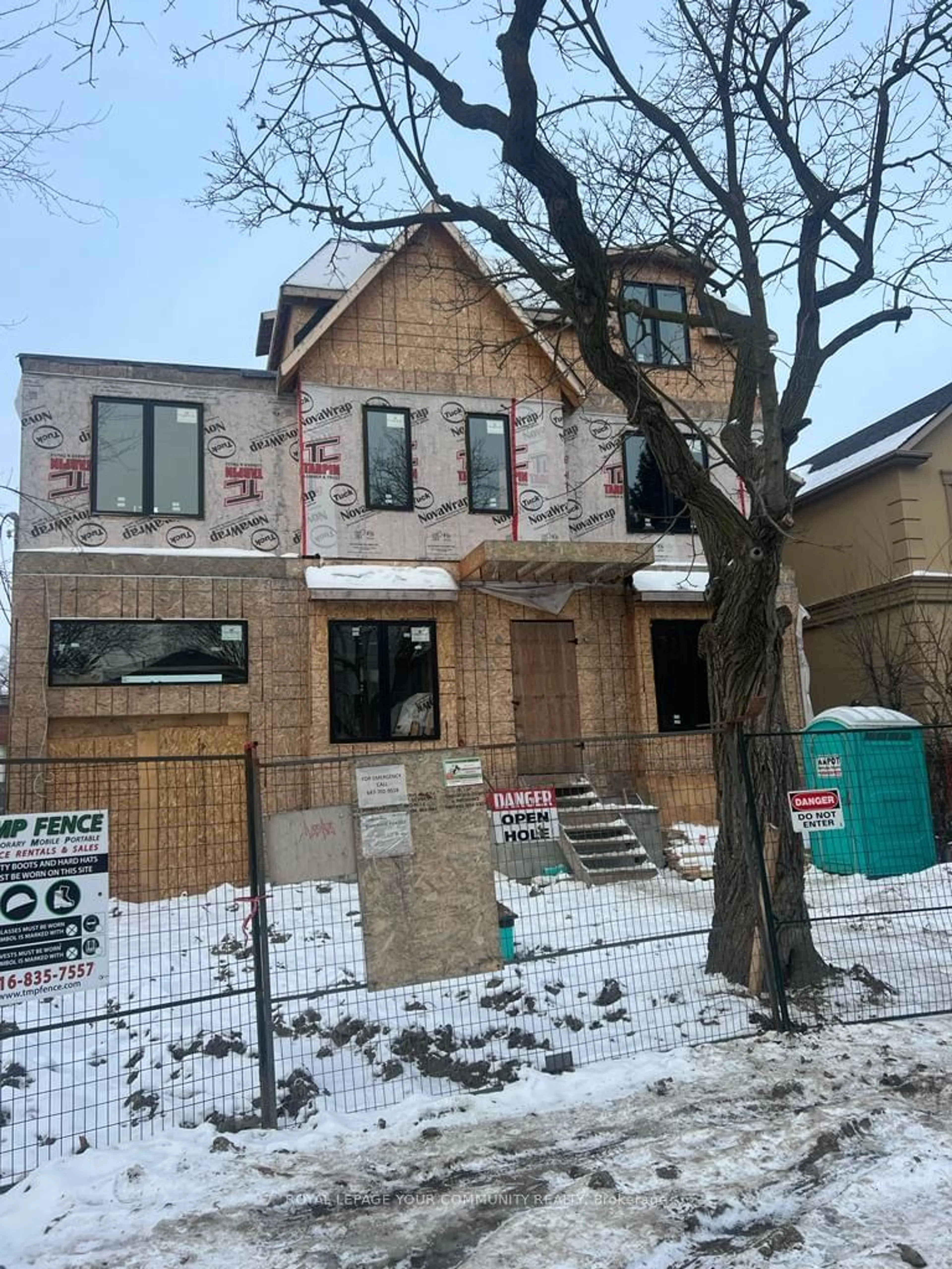 Home with brick exterior material for 1002 Spadina Rd, Toronto Ontario M5N 2M6