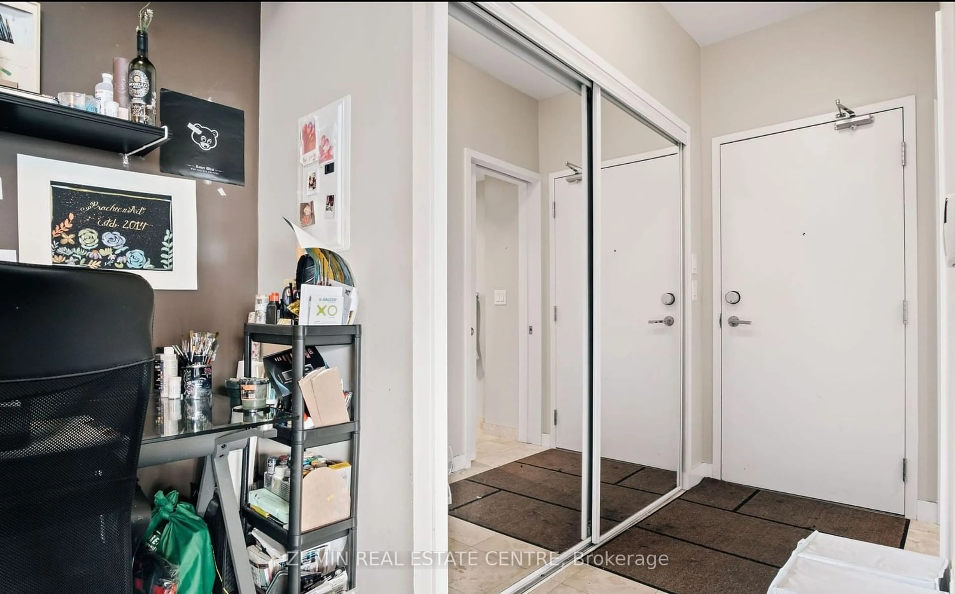 Entrance door to the home or apartment or basement for 12 York St #1407, Toronto Ontario M5J 0B1