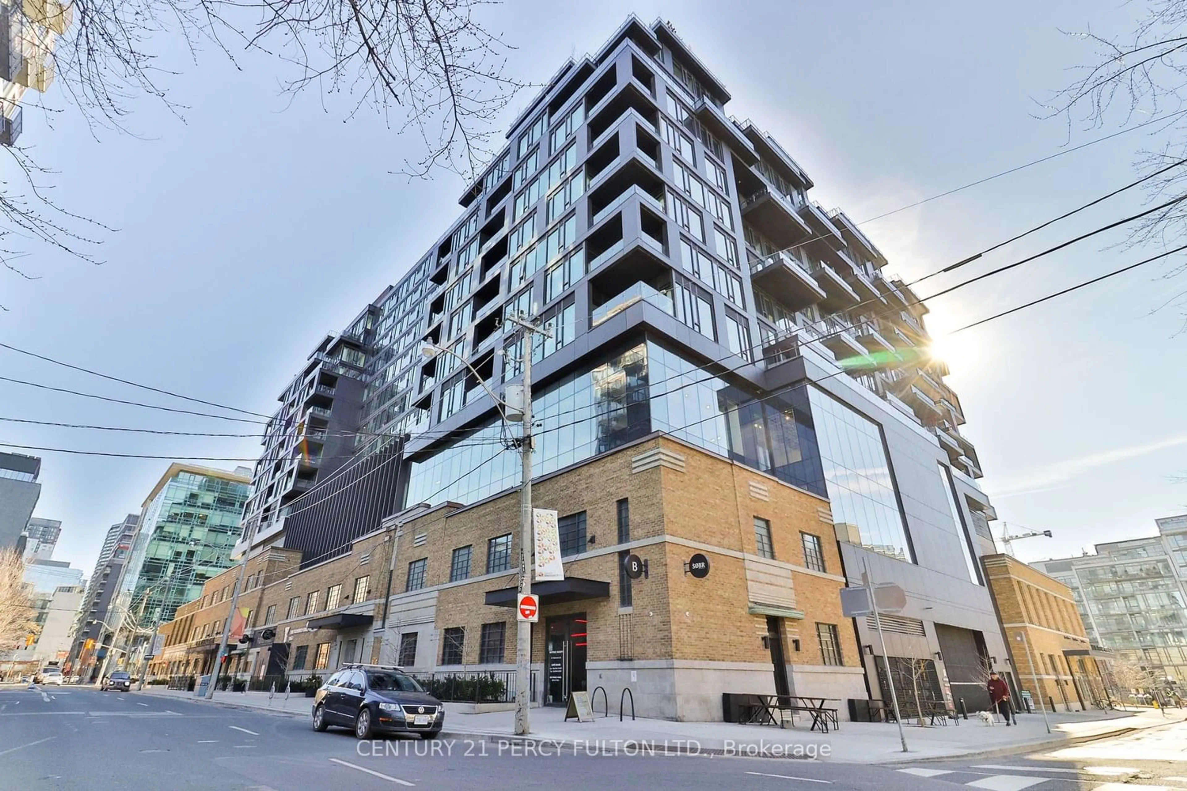 A pic from exterior of the house or condo for 505 Richmond St #929, Toronto Ontario M5V 0P4