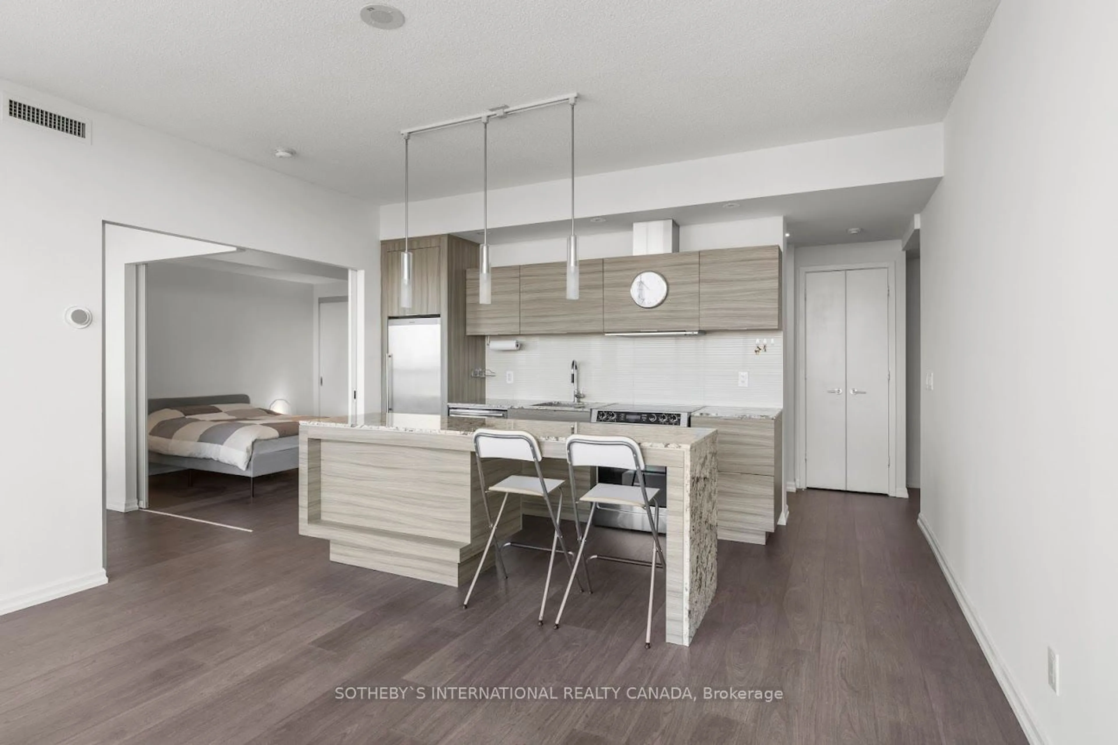 Open concept kitchen, unknown for 8 Charlotte St #3007, Toronto Ontario M5V 0K4