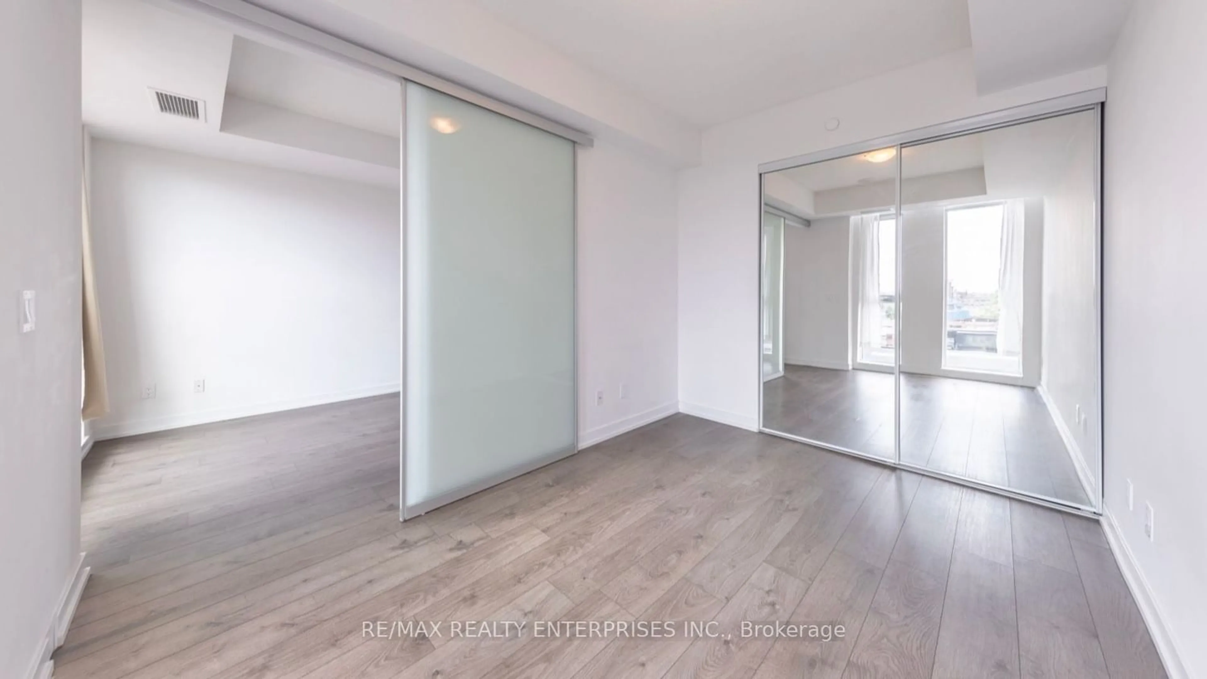 Other indoor space for 297 College St #815, Toronto Ontario M5T 0C2