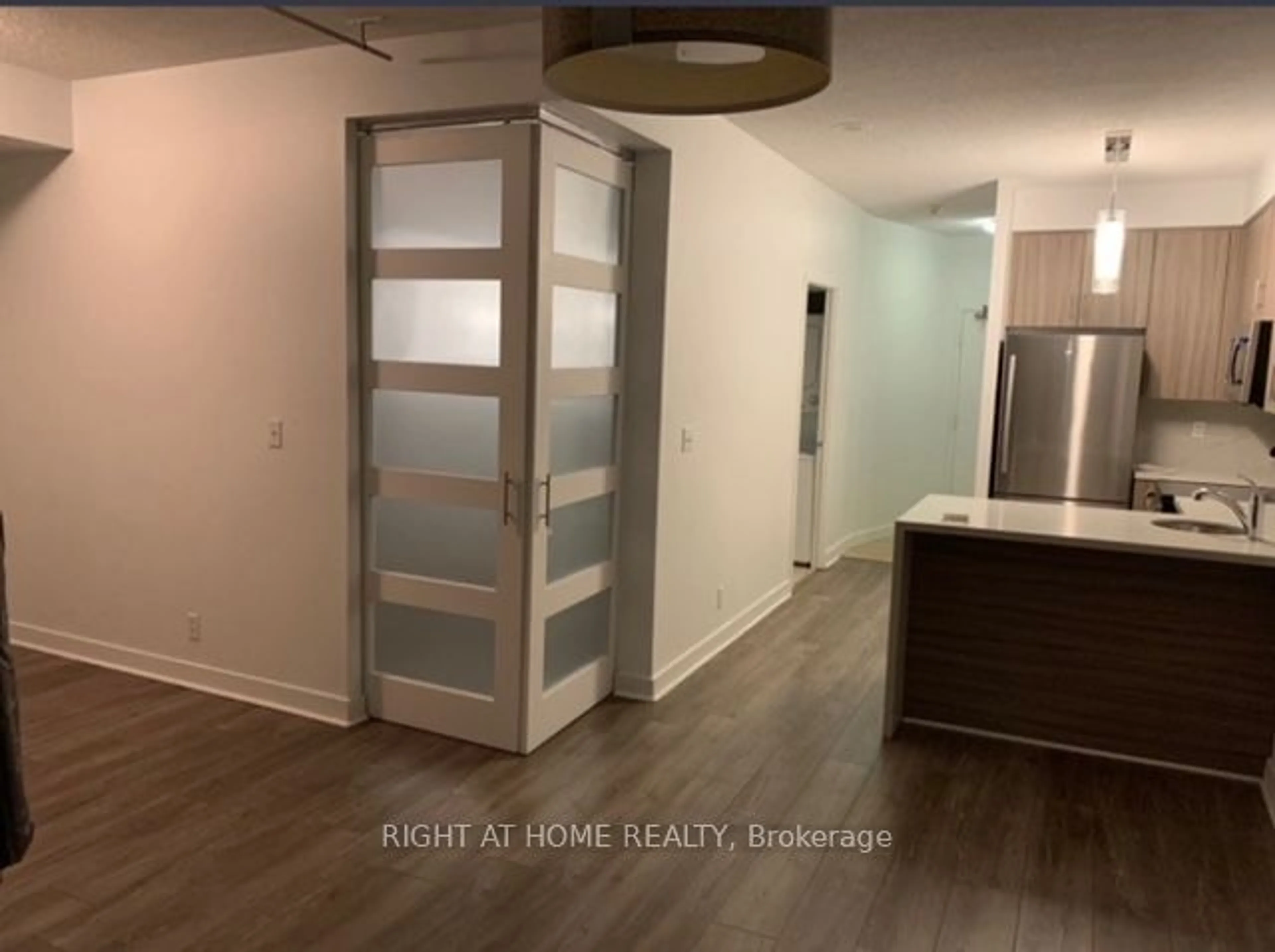 A pic of a room for 381 Front St #3205, Toronto Ontario M5V 3R8