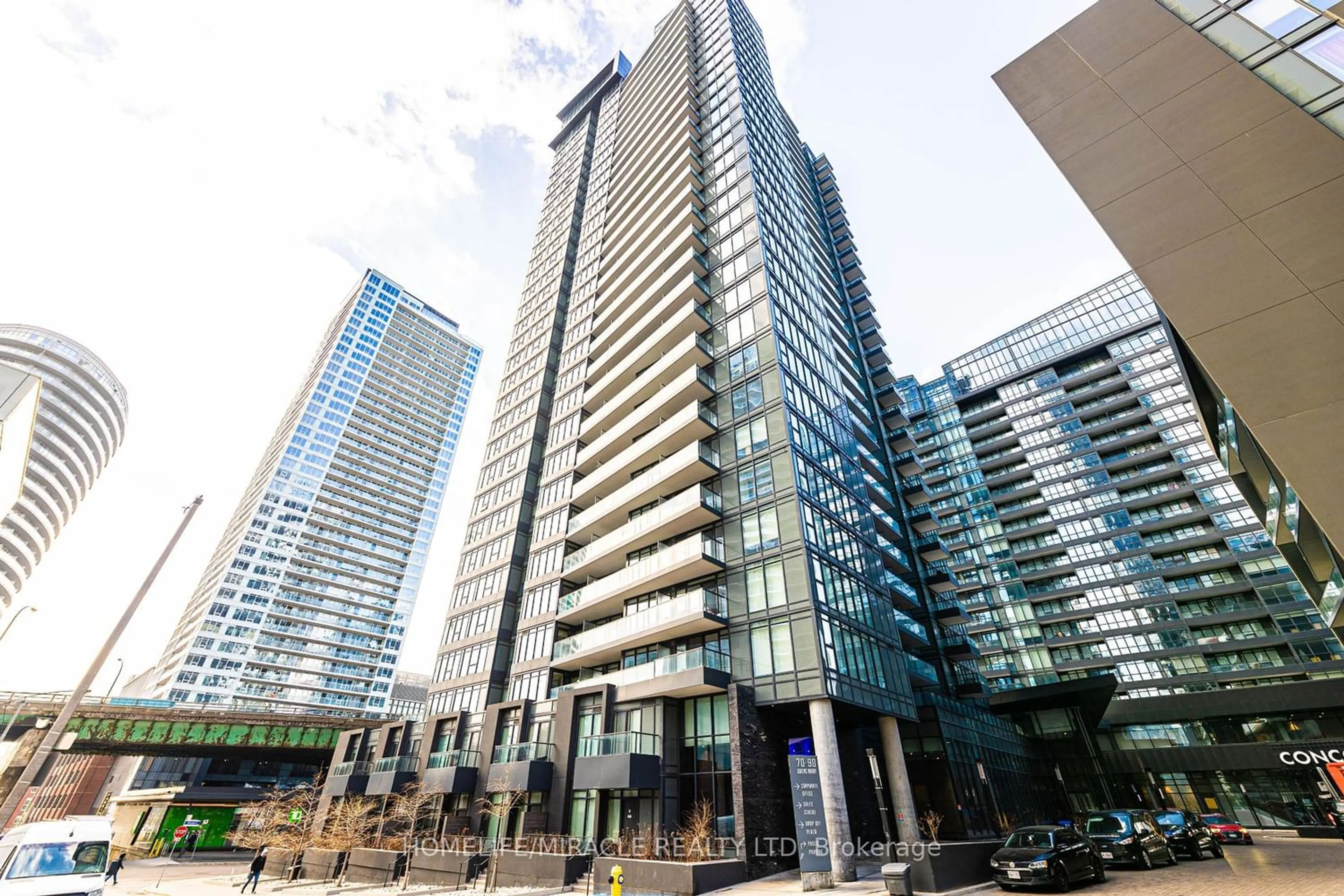 A pic from exterior of the house or condo for 70 Queens Wharf #2012, Toronto Ontario M5V 0J2