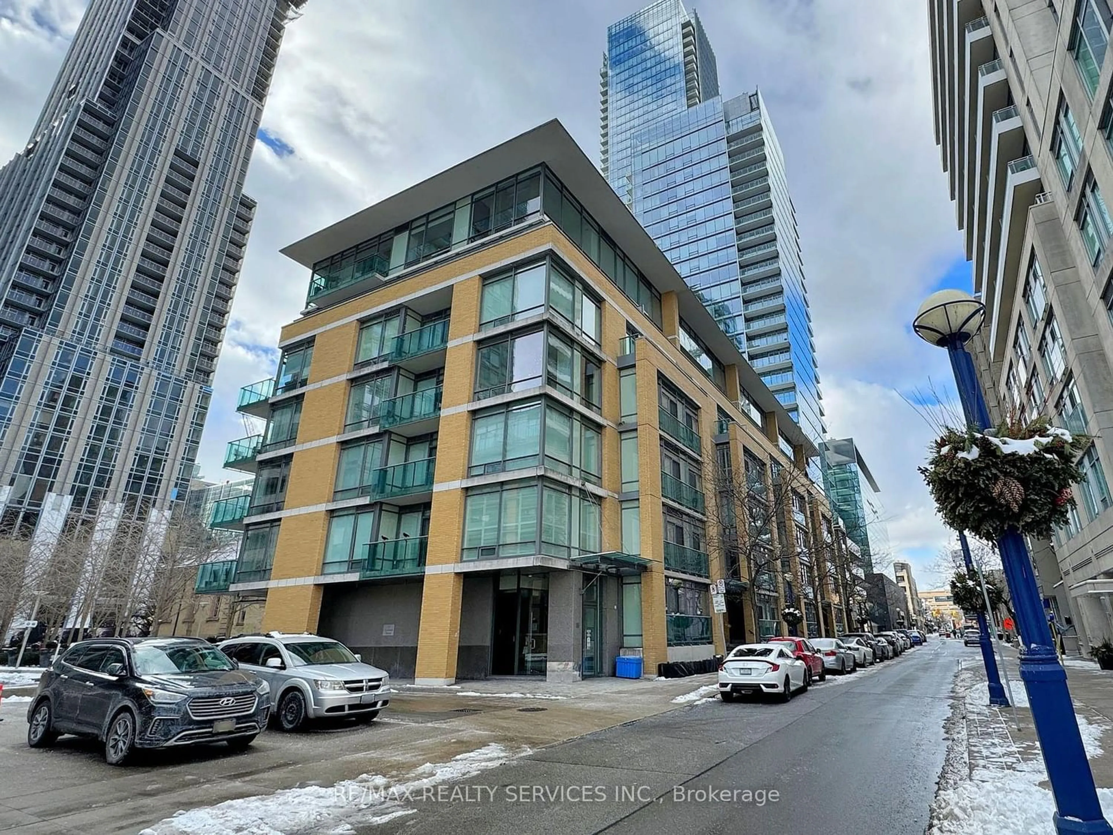 Street view for 21 Scollard St #505, Toronto Ontario M5R 1G1