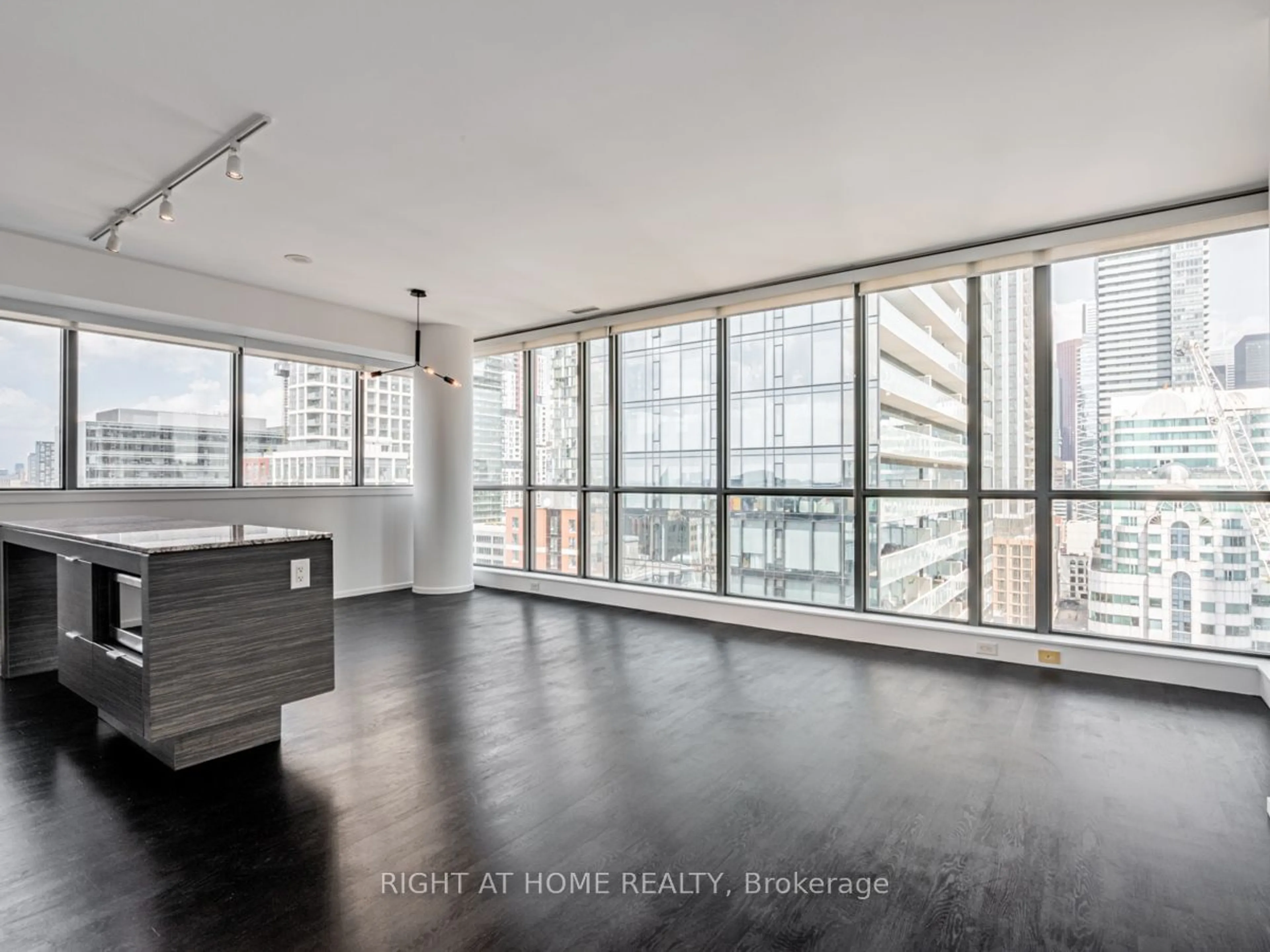 Other indoor space for 8 Charlotte St #1603, Toronto Ontario M5V 0K4