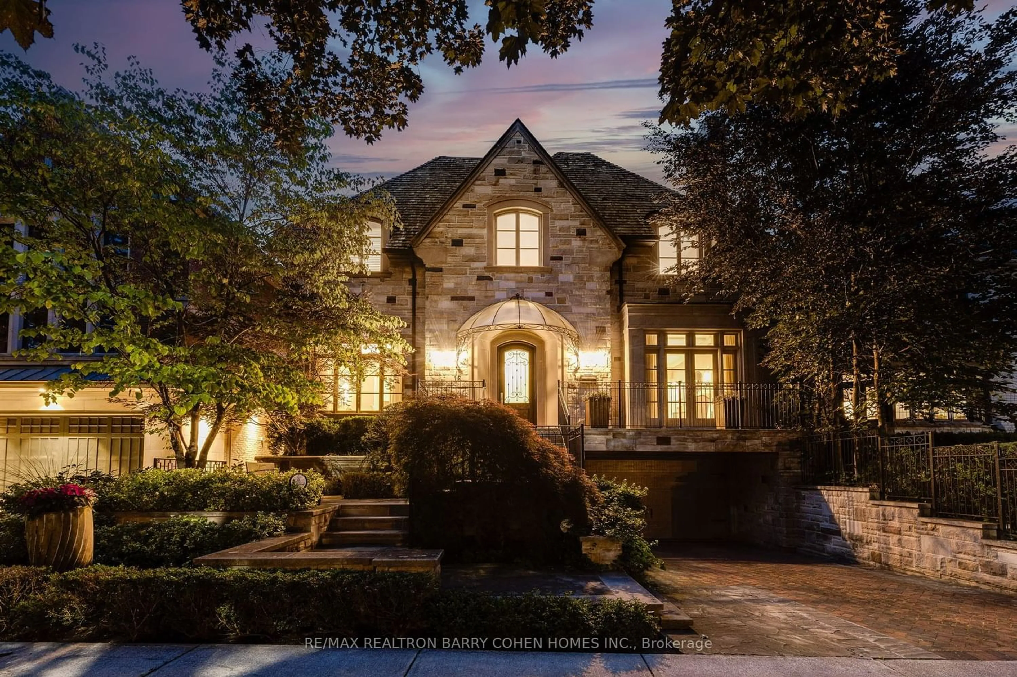 Home with stone exterior material for 16 Delavan Ave, Toronto Ontario M5P 1T3