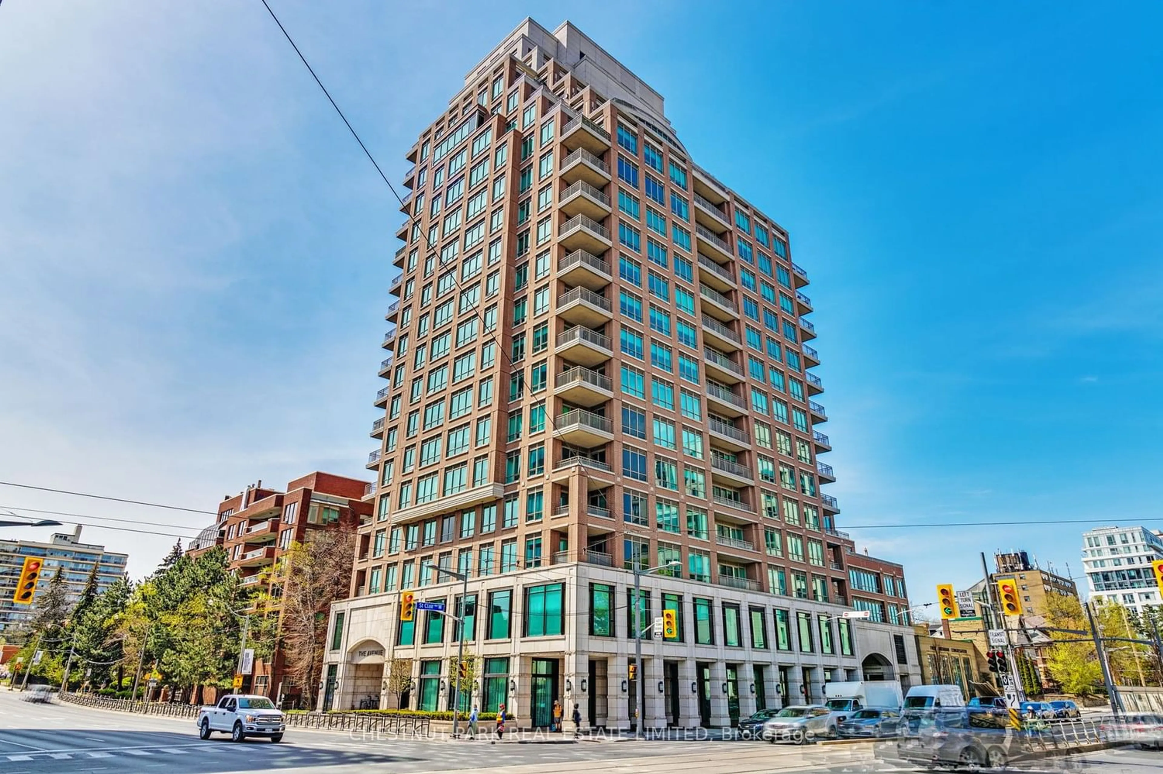 A pic from exterior of the house or condo for 155 St Clair Ave #607, Toronto Ontario M4V 0A1
