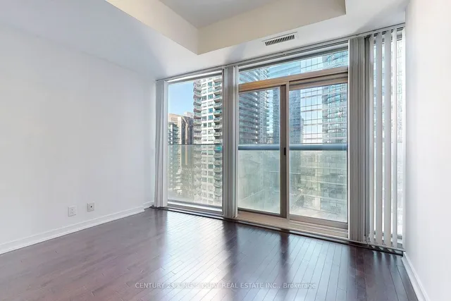 Additional property image - 12 York St Unit 808