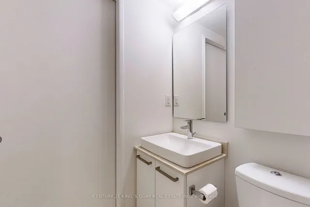 Additional property image - 12 York St Unit 808