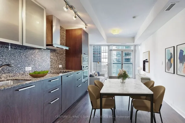 Additional property image - 12 York St Unit 808