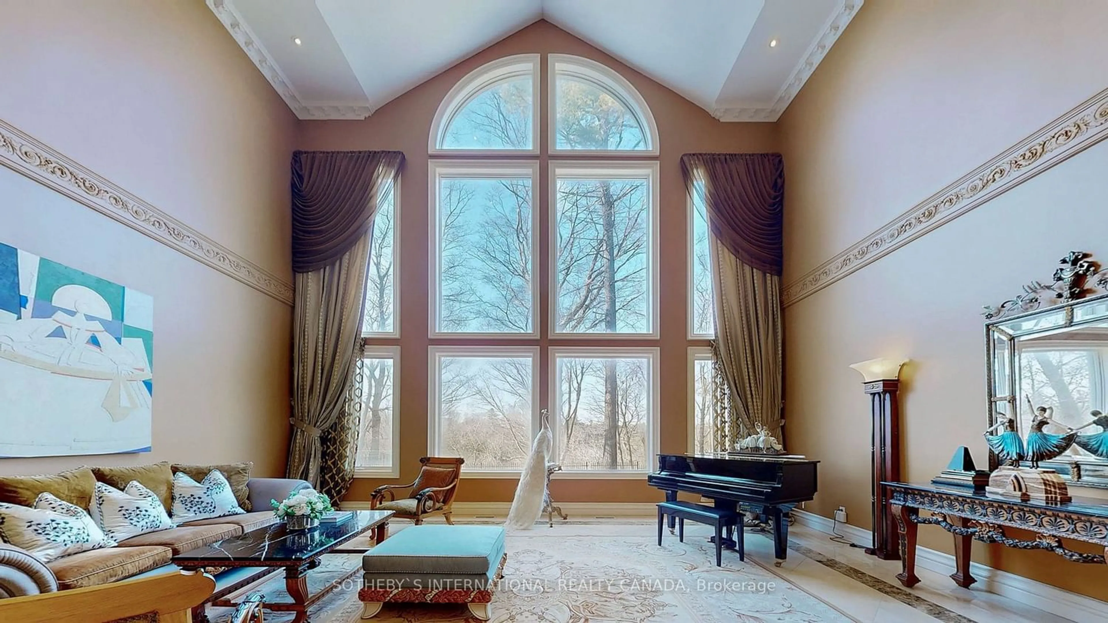 Living room for 28 Glenorchy Rd, Toronto Ontario M3C 2P9
