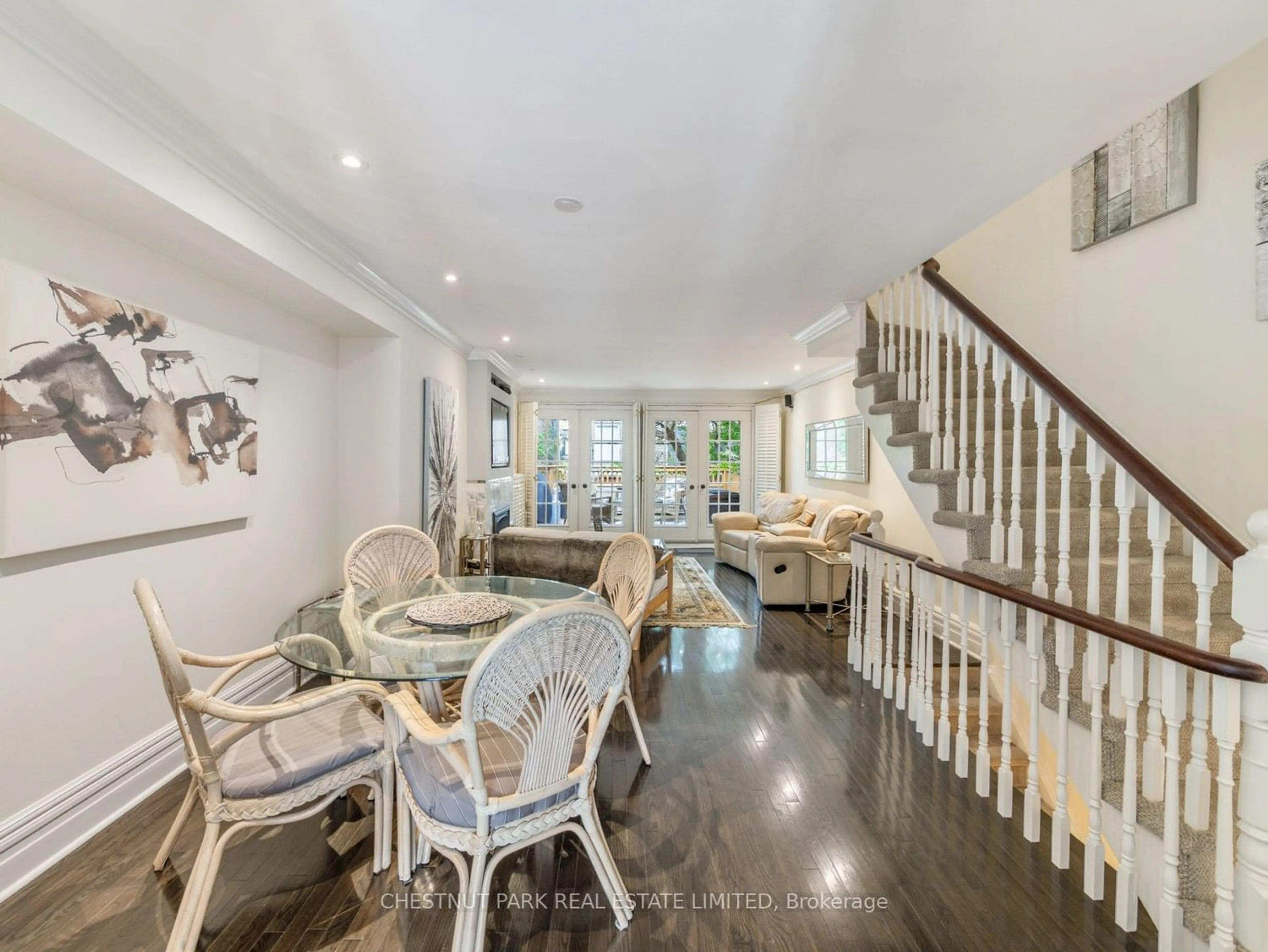 Indoor foyer for 205 Ontario St, Toronto Ontario M5A 2V6