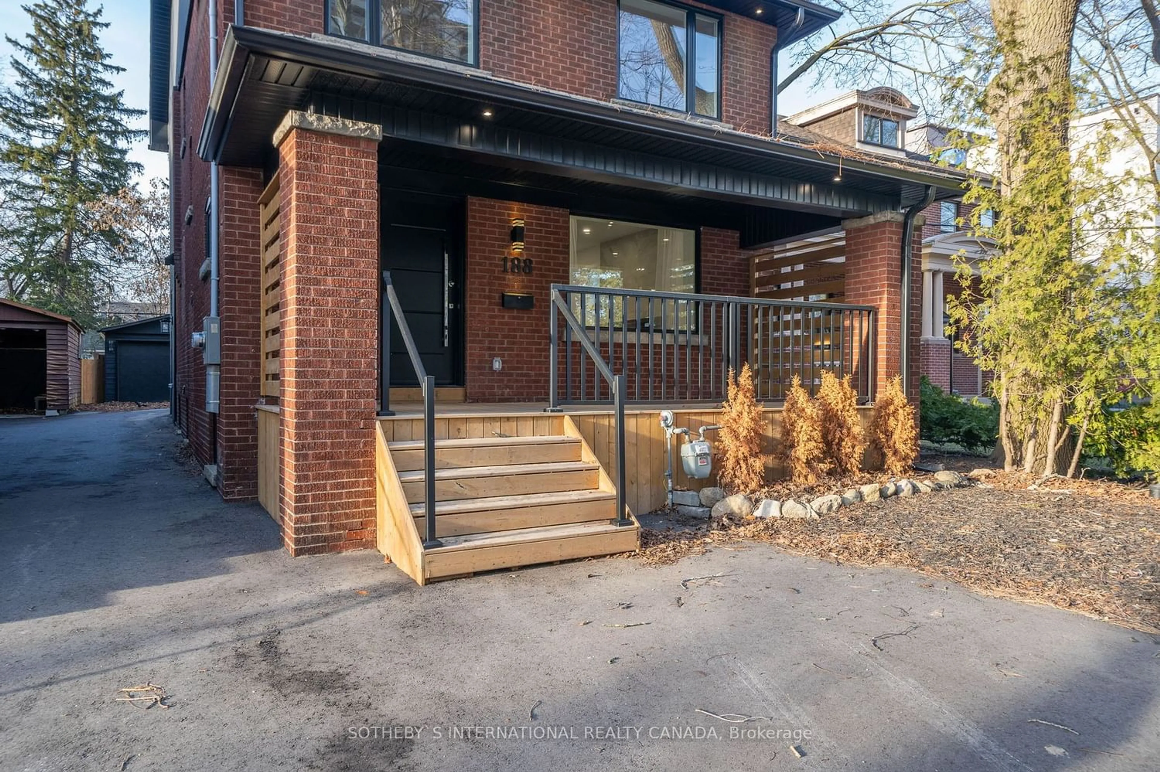 Home with brick exterior material for 188 Keewatin Ave, Toronto Ontario M4P 1Z8
