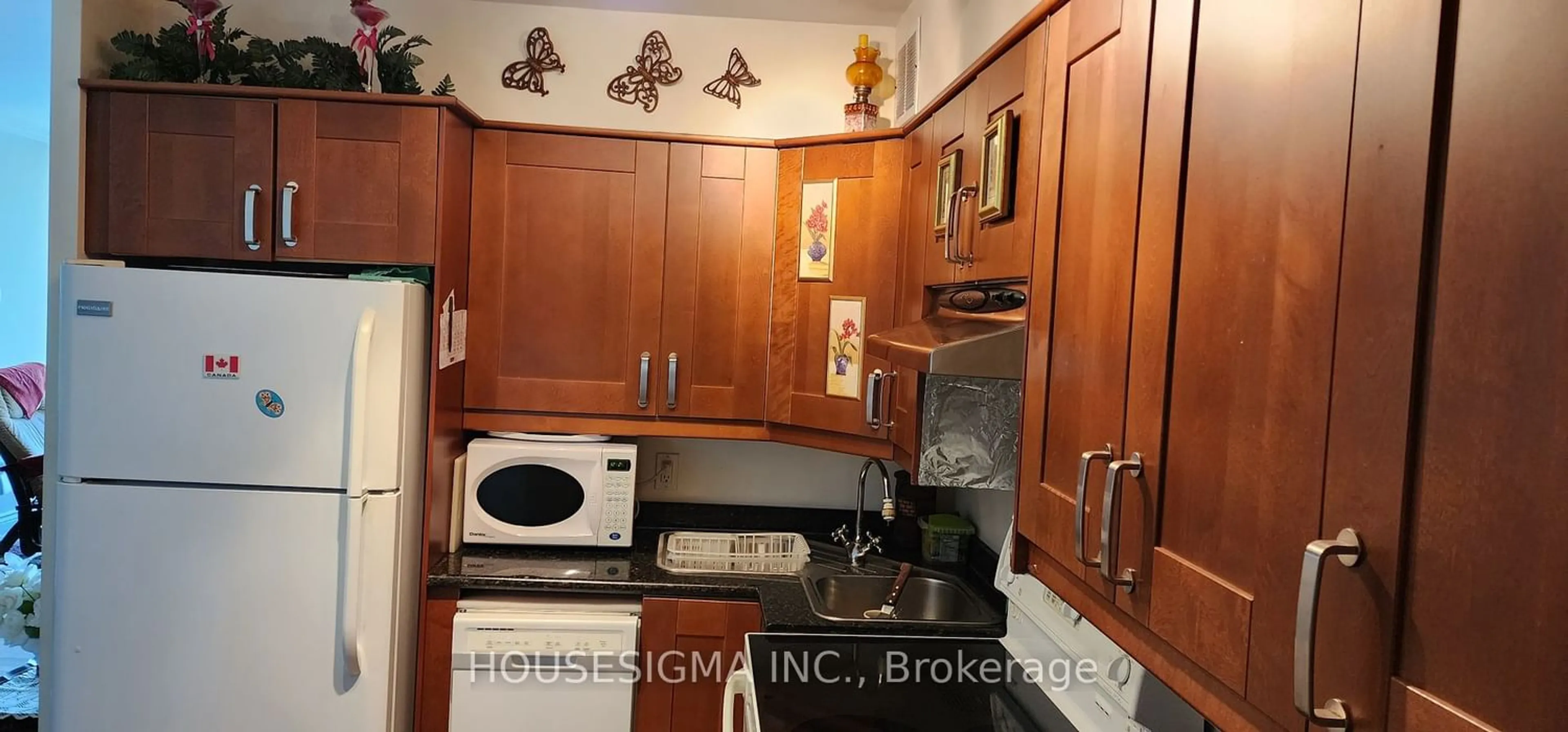 Kitchen for 5949 Yonge St #505, Toronto Ontario M2M 3V8