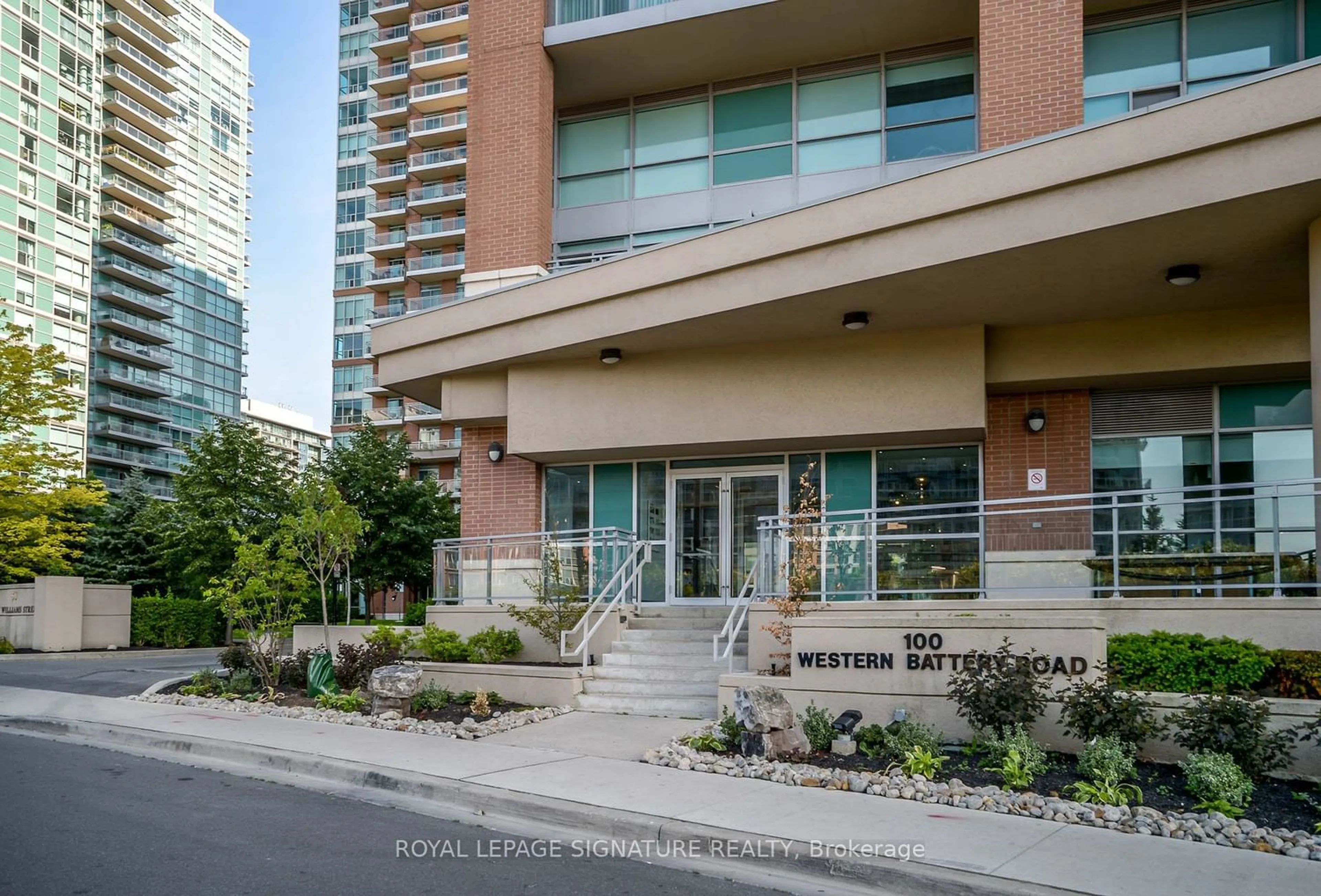 A pic from exterior of the house or condo for 100 Western Battery Rd #612, Toronto Ontario M6K 3S2