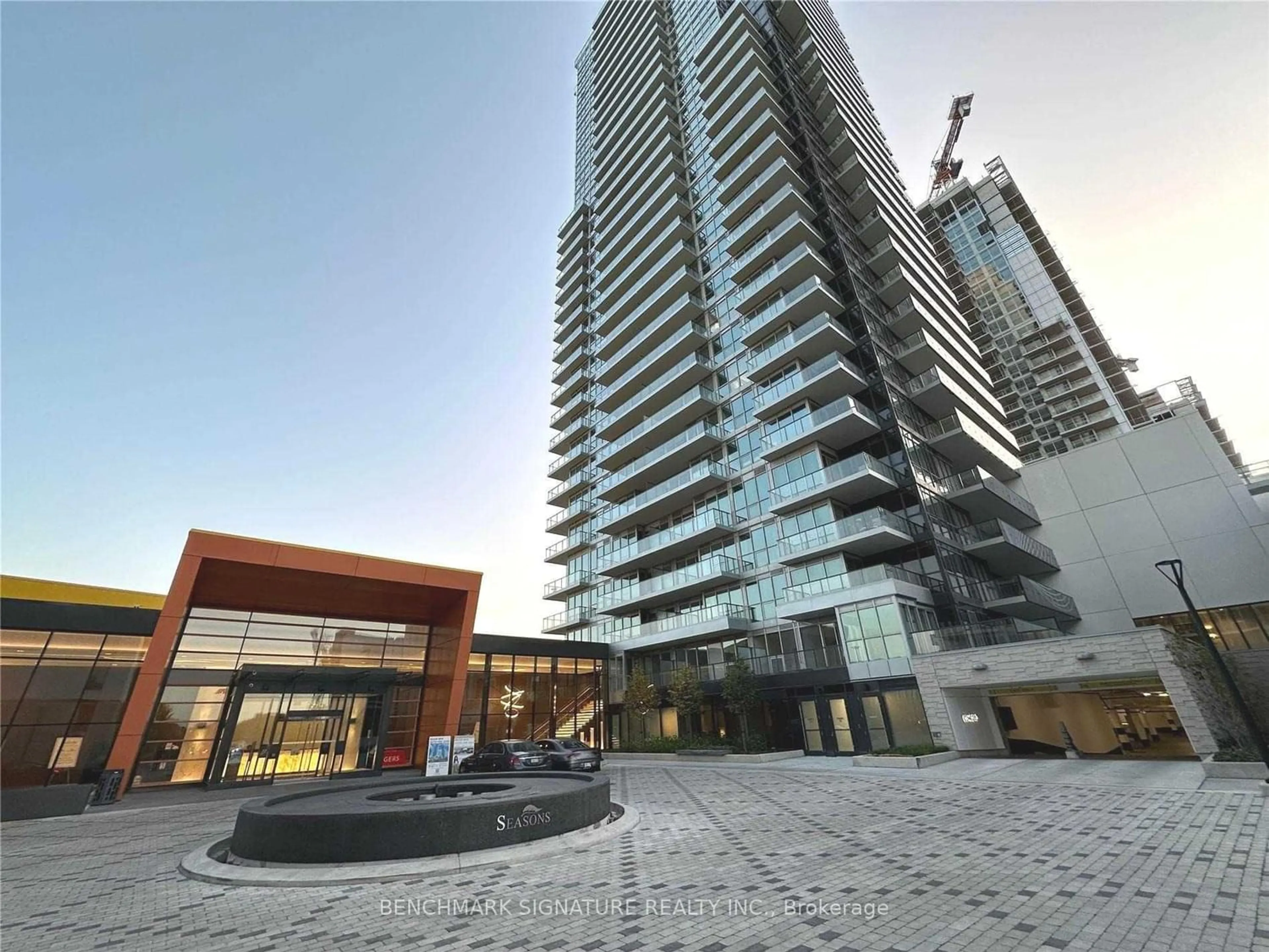 A pic from exterior of the house or condo for 85 Mcmahon Dr #3308, Toronto Ontario M2K 0H1