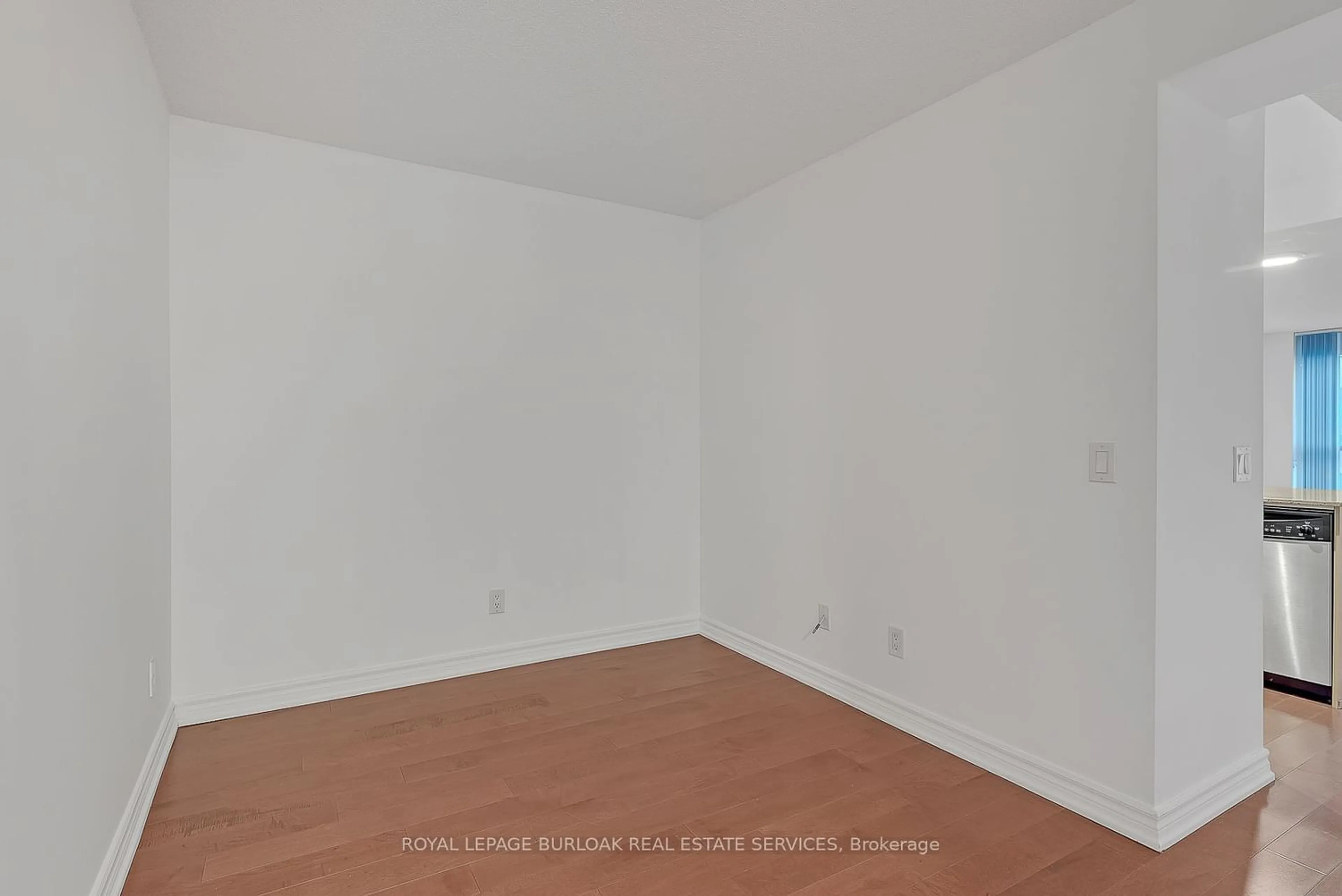 A pic of a room for 763 Bay St #3011, Toronto Ontario M5G 2R3