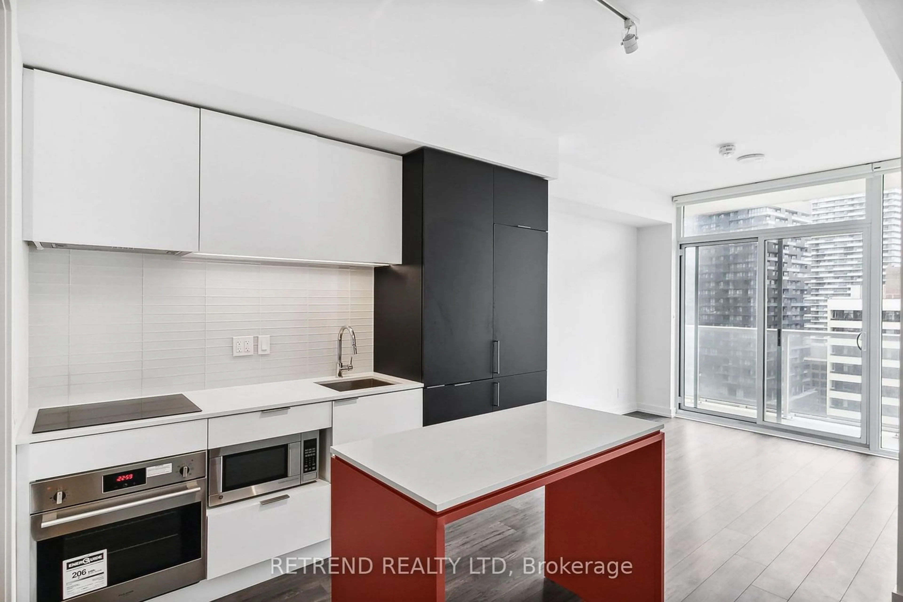 Standard kitchen for 33 Helendale Ave #1408, Toronto Ontario M4R 0A4