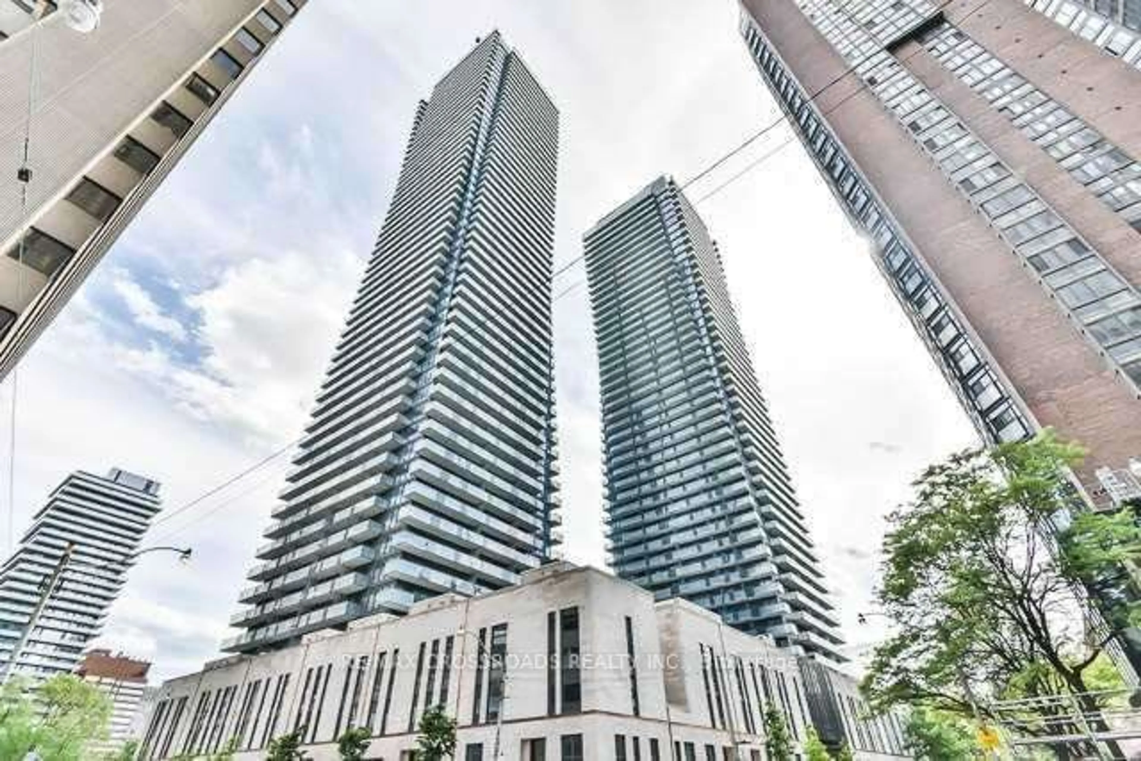 Outside view for 65 St Mary St #710, Toronto Ontario M5S 0A6