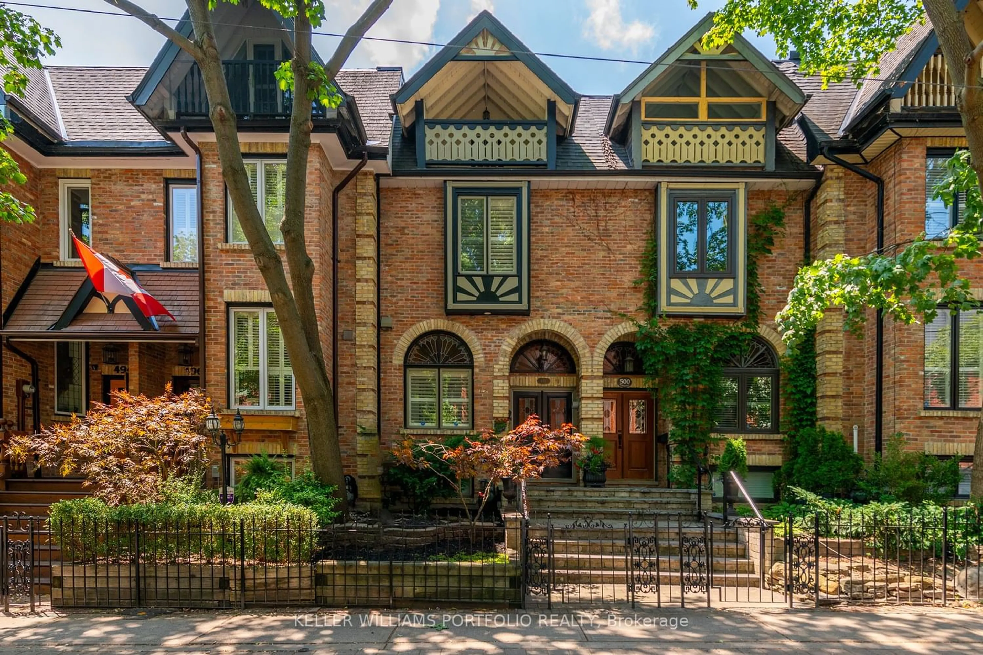 Home with brick exterior material for 498 Ontario St, Toronto Ontario M4X 1M7