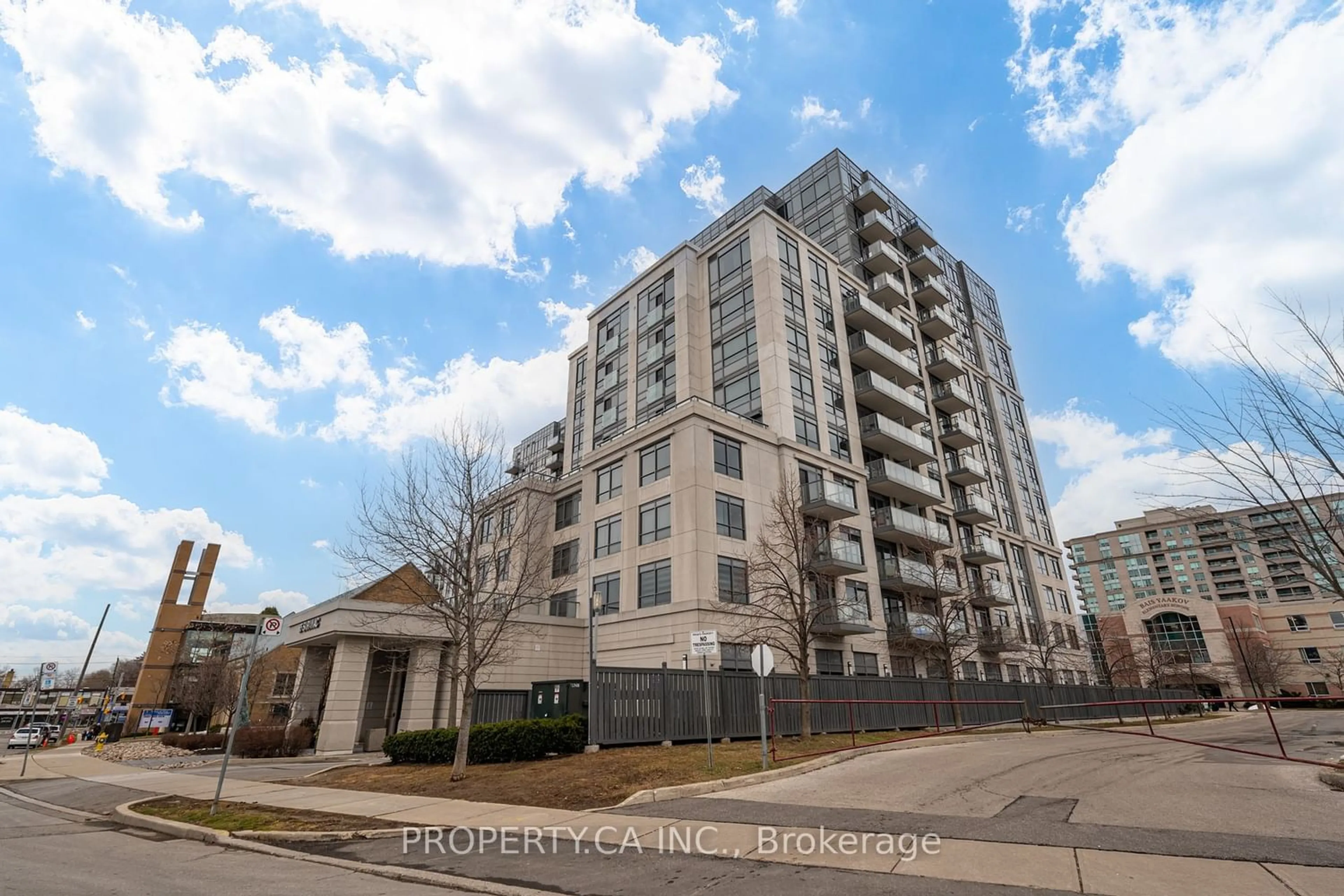 A pic from exterior of the house or condo for 35 Saranac Blvd #1007, Toronto Ontario M6A 2G5