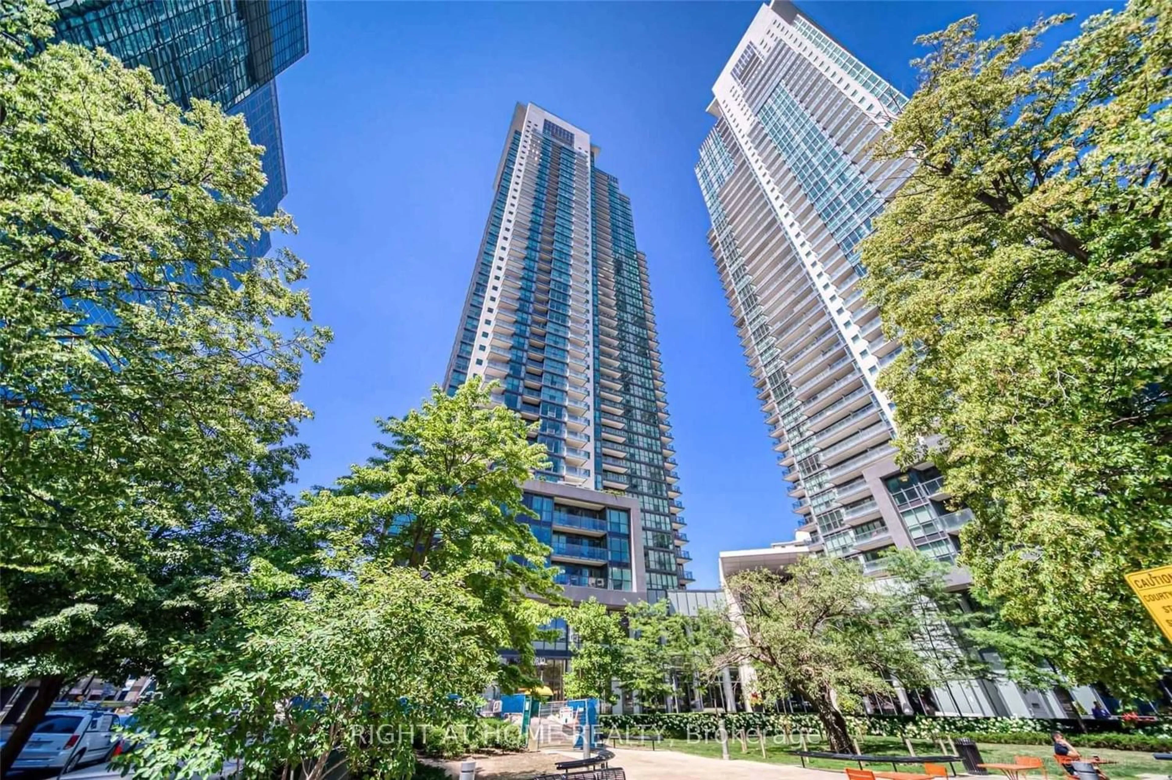 A pic from exterior of the house or condo for 5168 Yonge St #2110, Toronto Ontario M2N 0G1