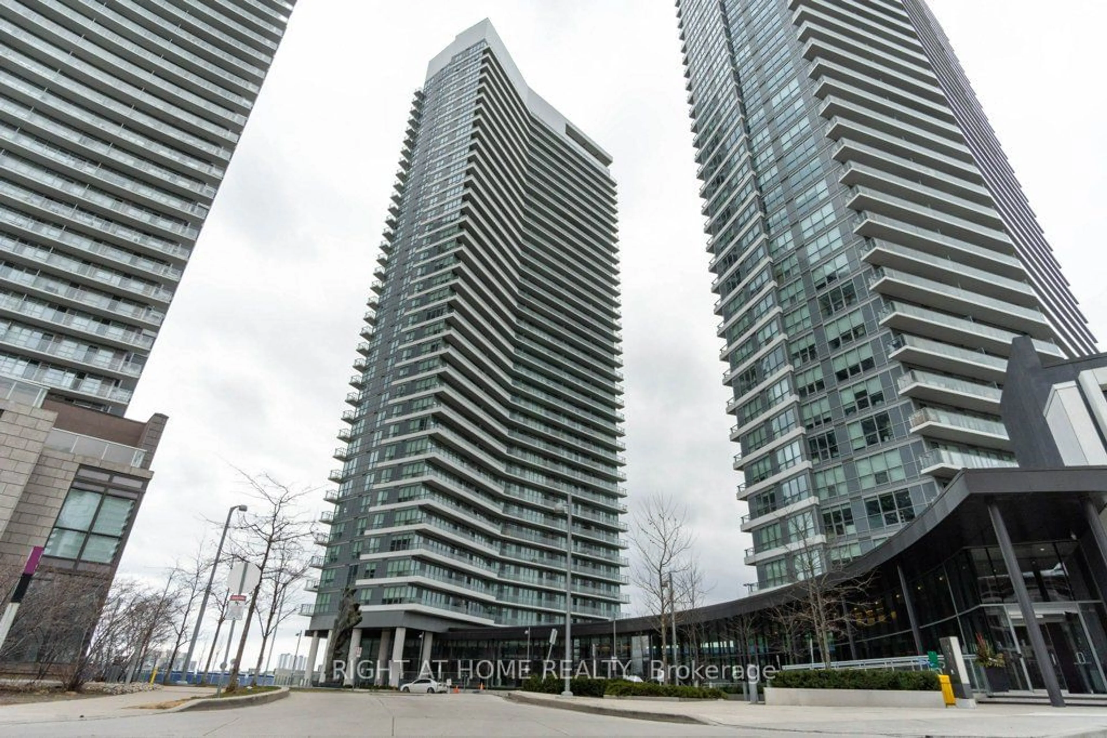 A pic from exterior of the house or condo for 117 Mcmahon Dr #2306, Toronto Ontario M2K 0E4