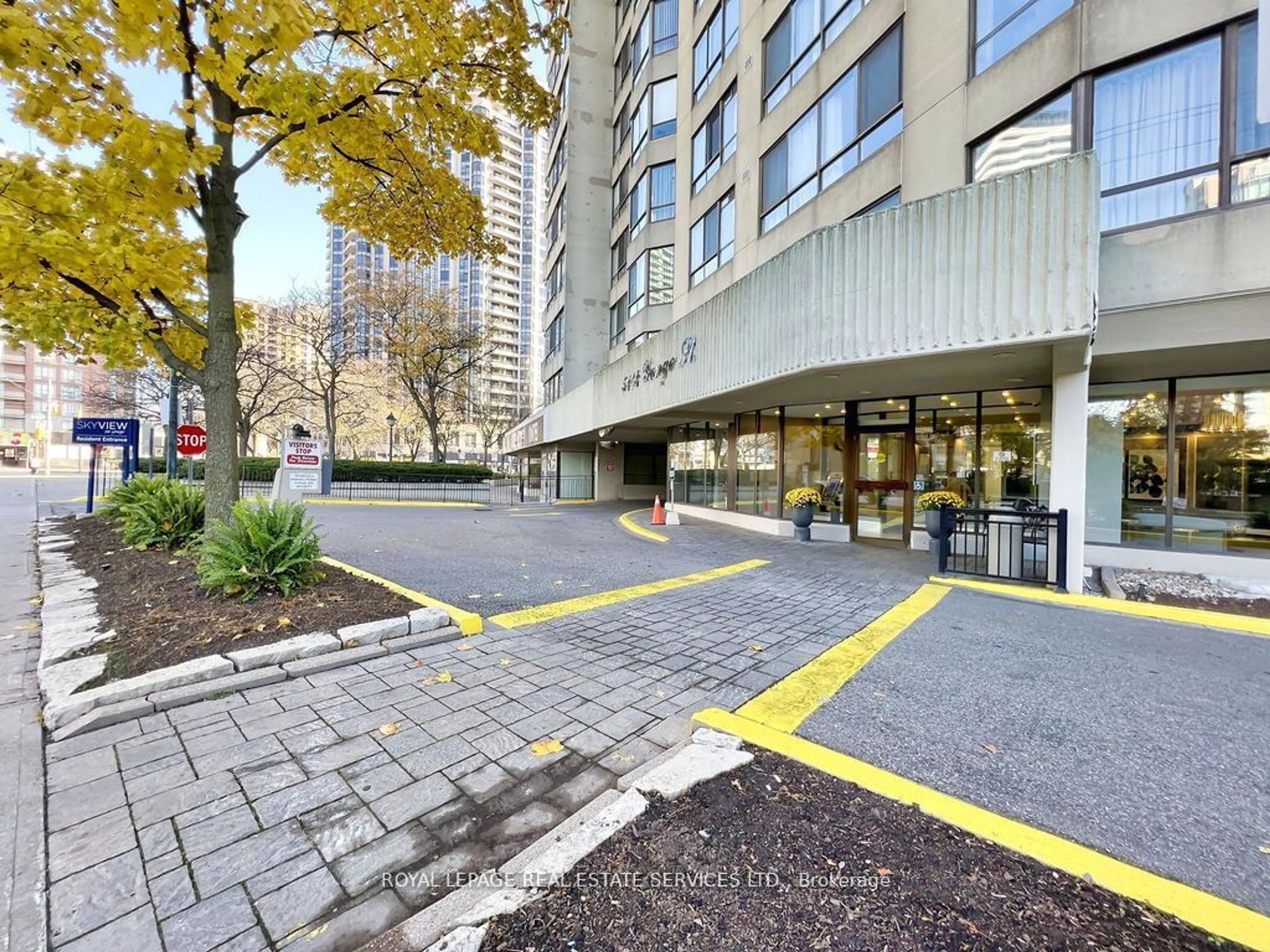 A pic from exterior of the house or condo for 5444 Yonge St #108, Toronto Ontario M2N 6J4